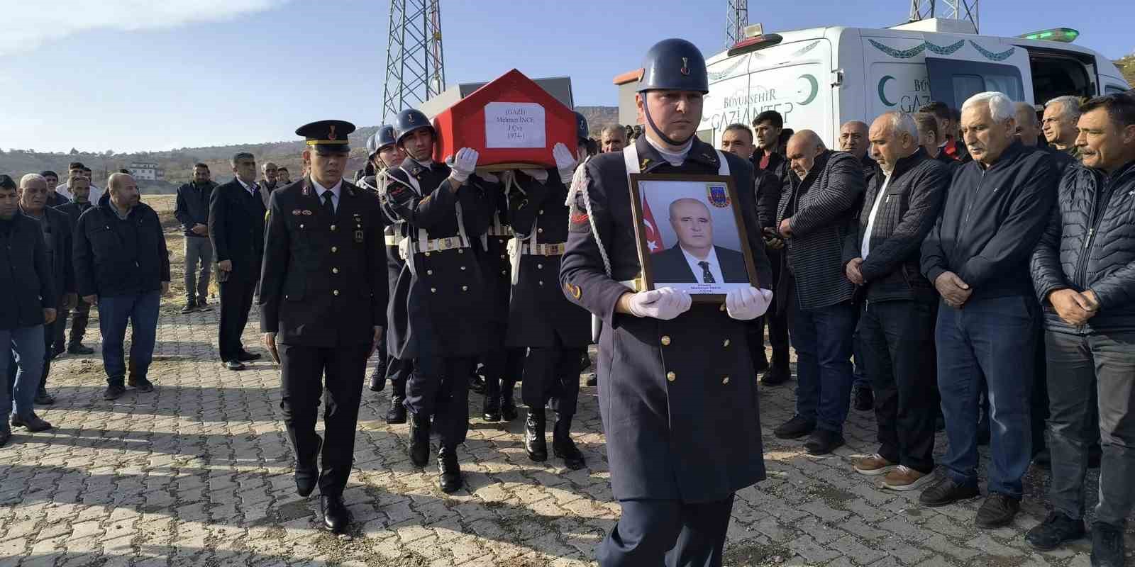 Vefat eden Arabanlı gazi son yolculuğuna uğurlandı