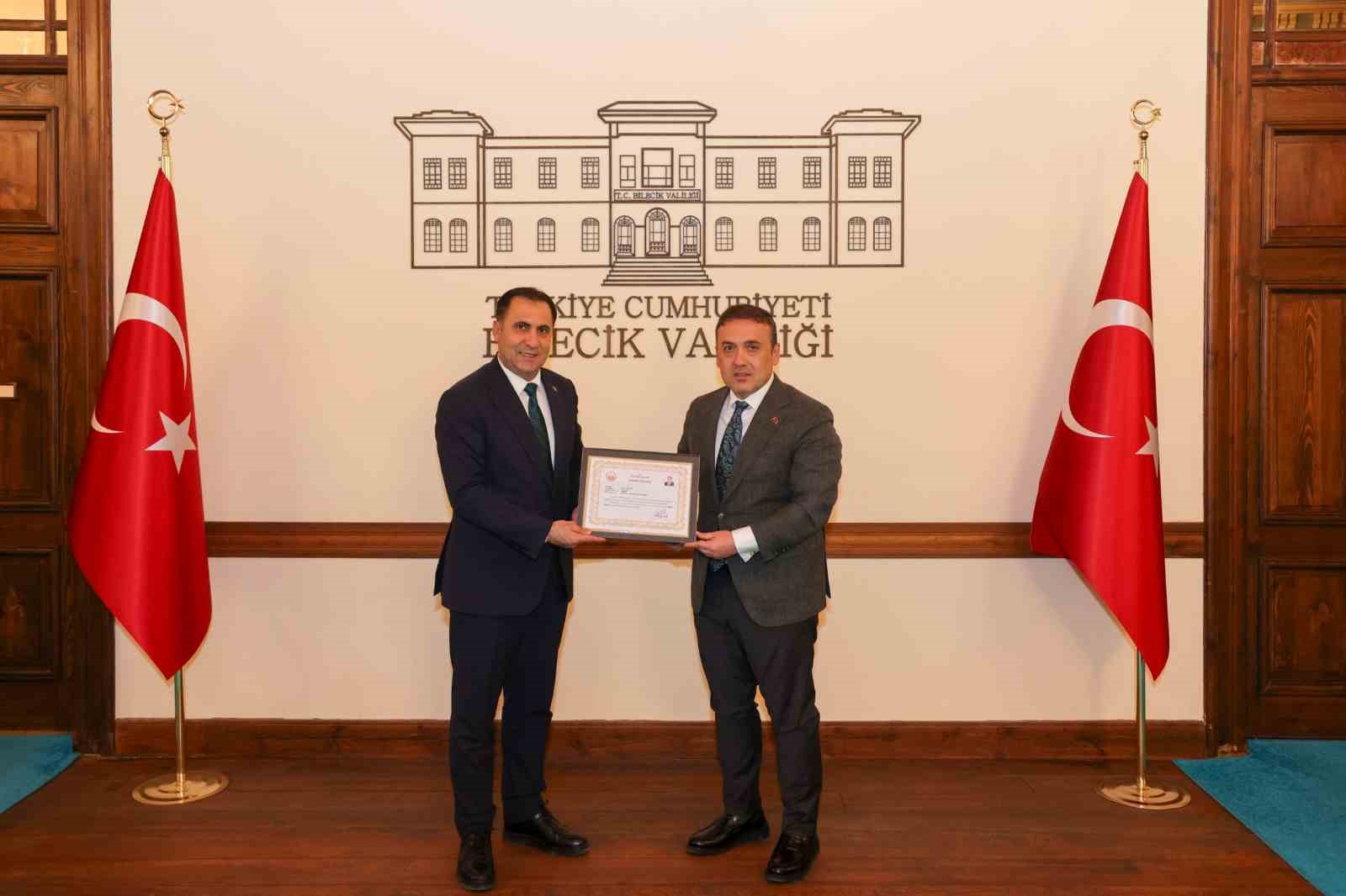 Çalışkan müdür Bilecik’e veda etti