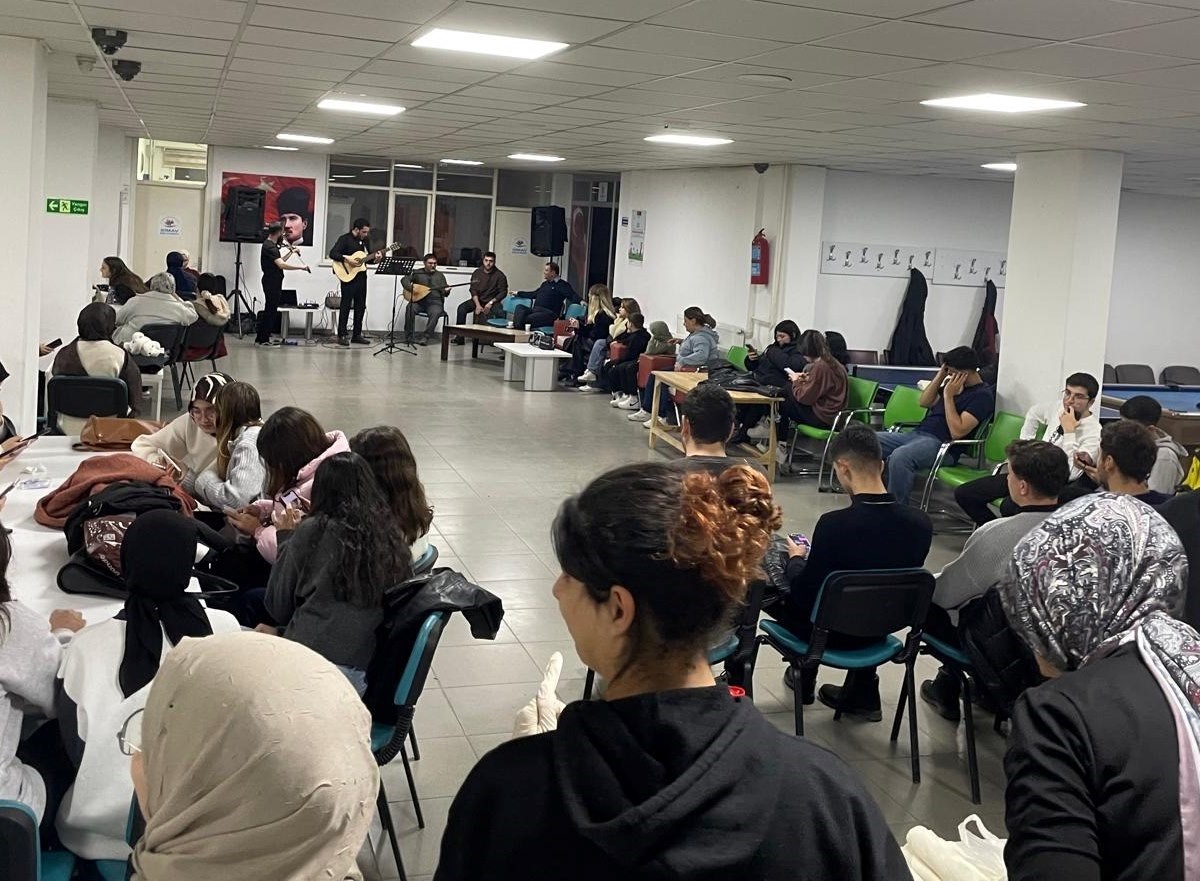 Simav’da üniversite öğrencilerine yönelik motivasyon programı düzenlendi