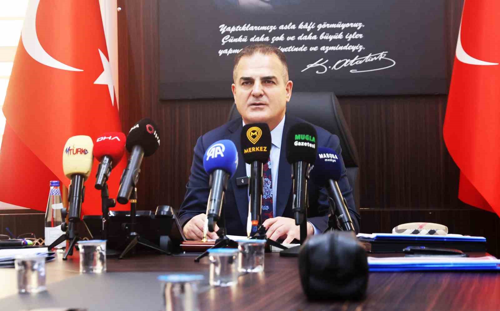 Vali Akbıyık, kız yurdu inşaatındaki mağara ve mezar iddialarını değerlendirdi