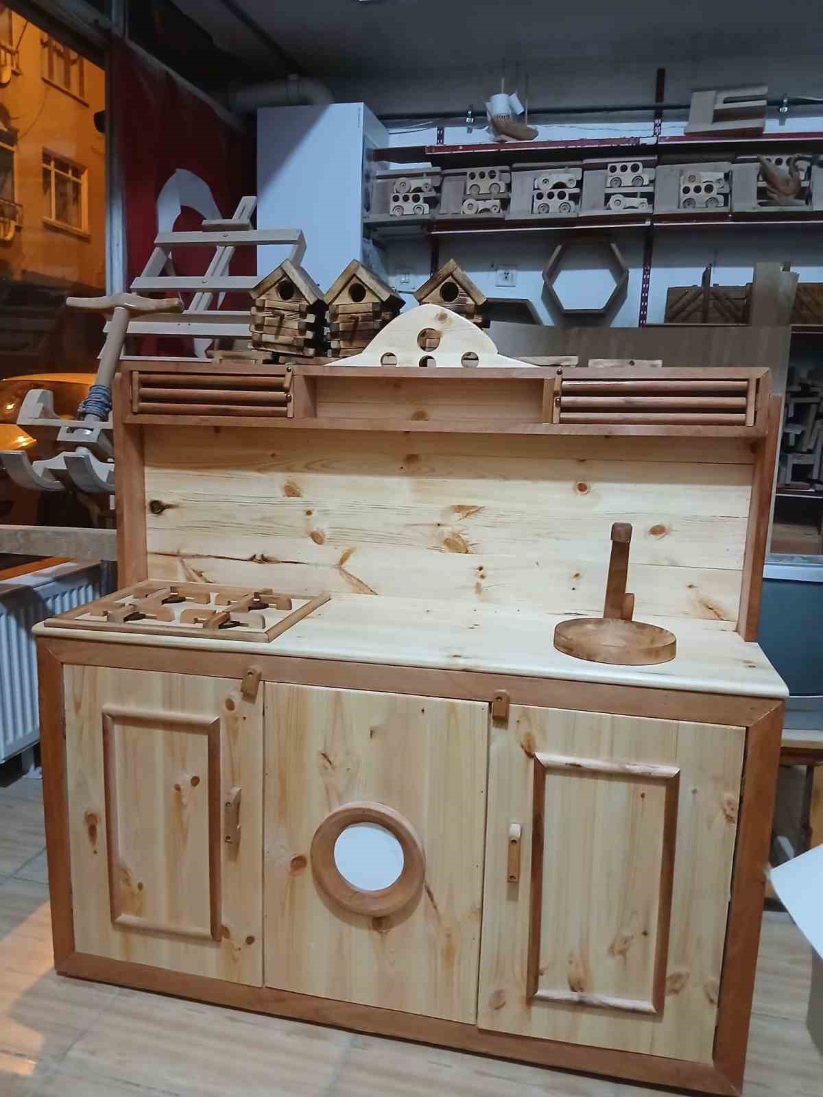 Mesleğini yaşatacak çırak bulamıyor