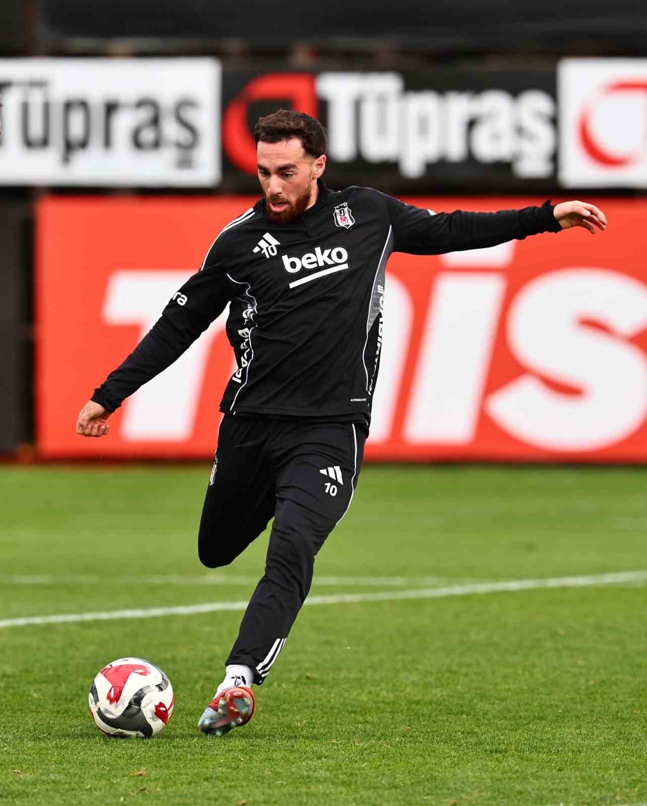 Beşiktaş’ta Trabzonspor maçı hazırlıkları devam etti