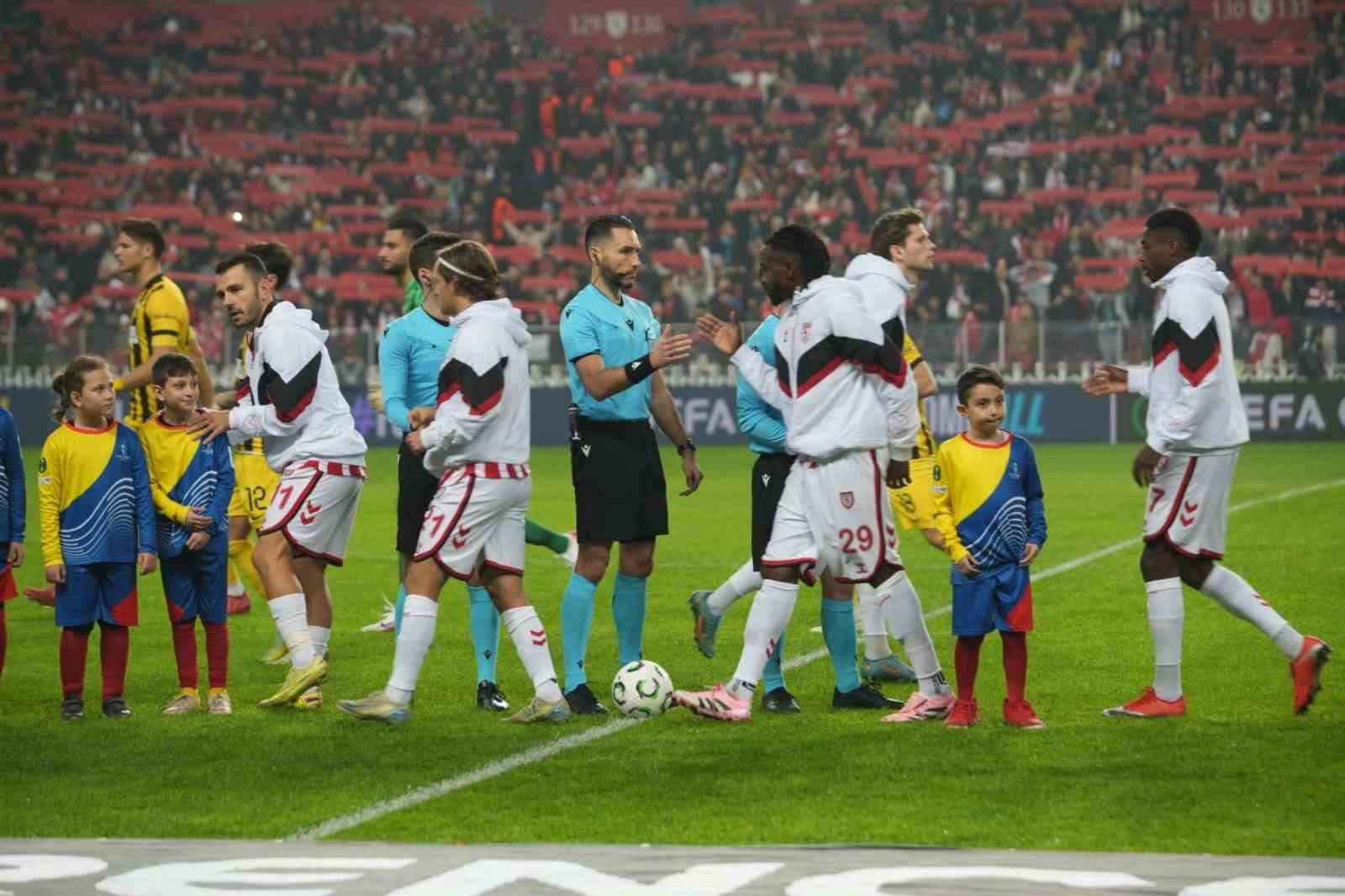 UEFA Konferans Ligi: Samsunspor: 1 - AEK Atina: 0 (Maç devam ediyor)