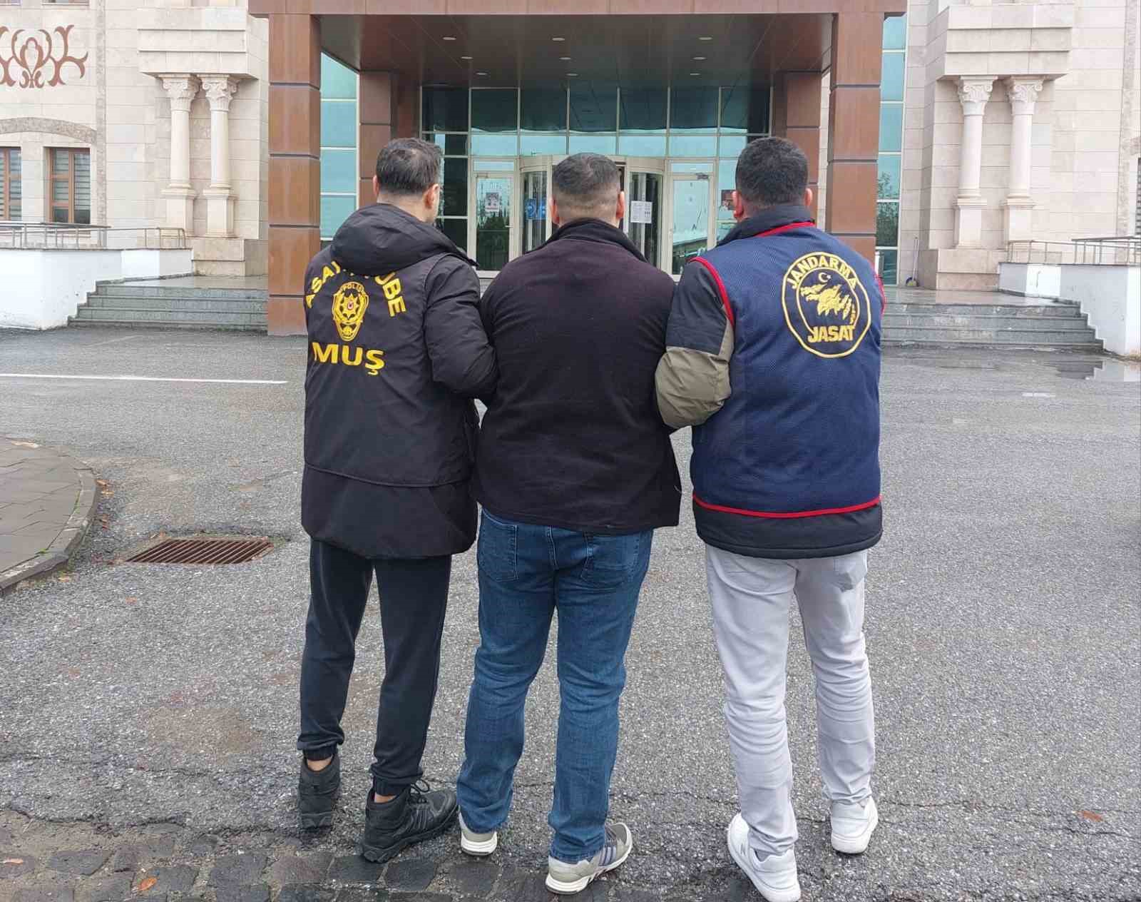 Muş’ta 20 yıl kesinleşmiş hapis cezası bulunan hükümlü JASAT tarafından yakalandı