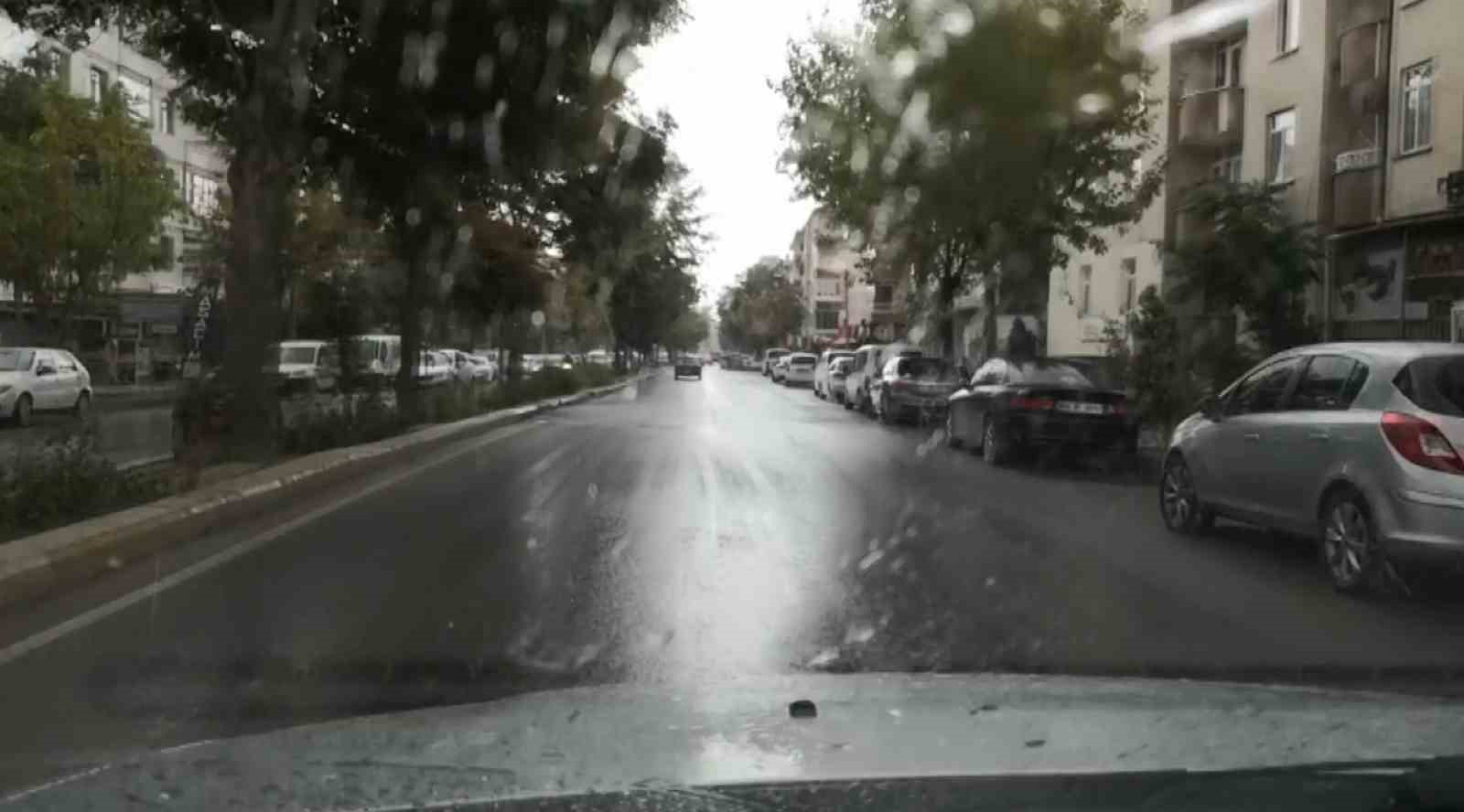 Aksaray&rsquo;da yağmur etkili oluyor
