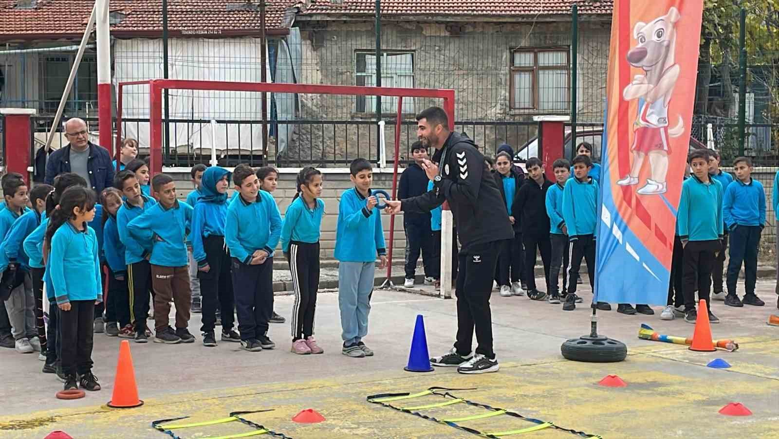 Karaman’da bu proje sayesinde 57 bin öğrenci atletizmle tanıştı