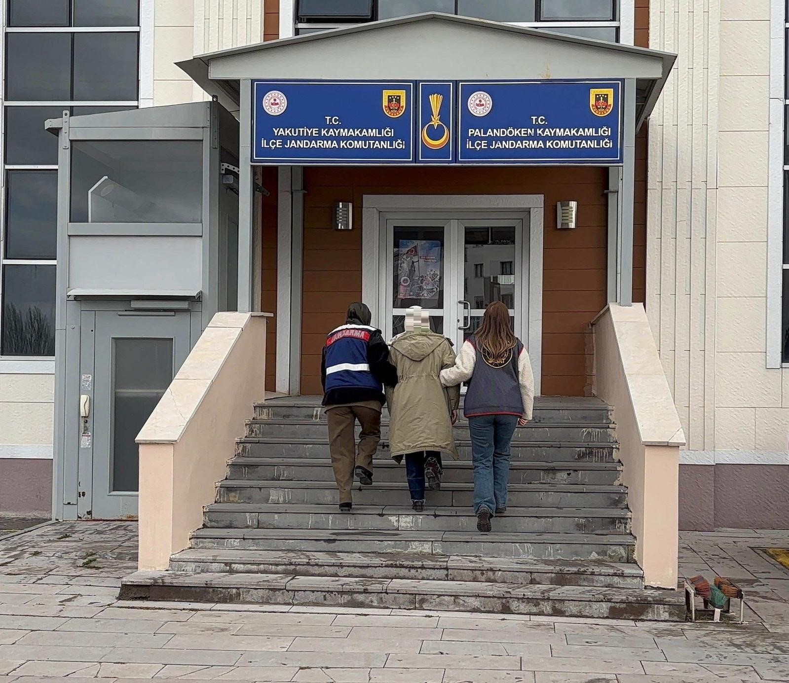 Erzurum’da FETÖ/PDY üyesi 2 kişi yakalandı