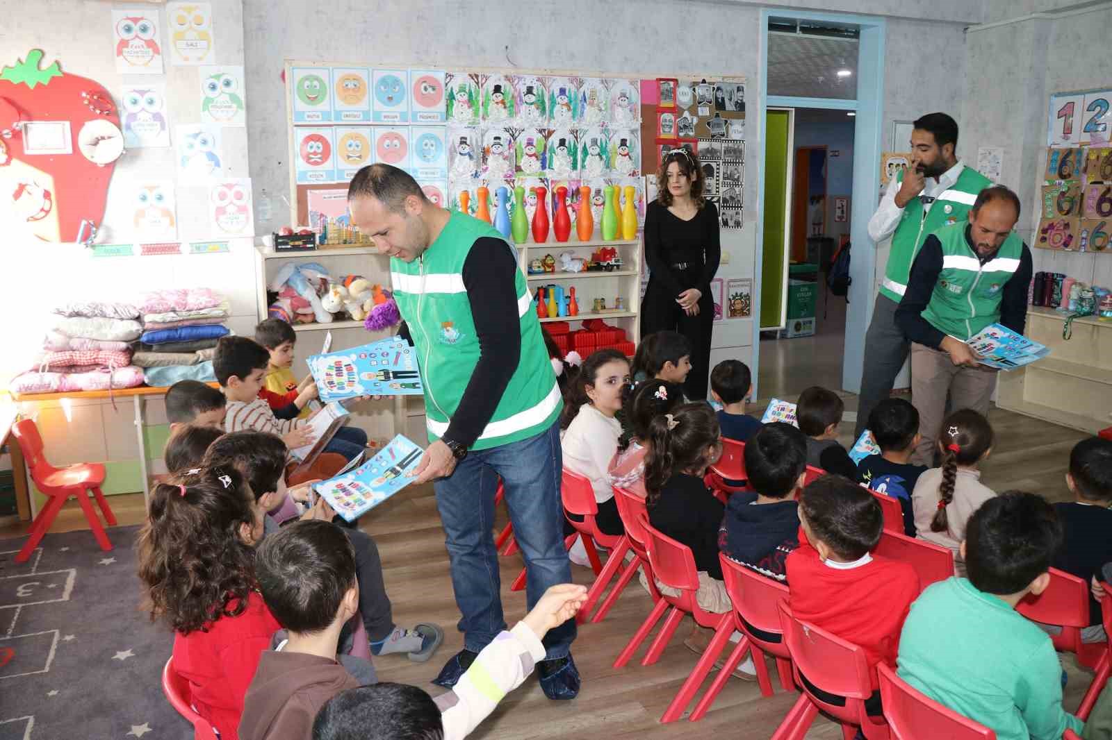 Miniklere sıfır atık eğitimi verildi