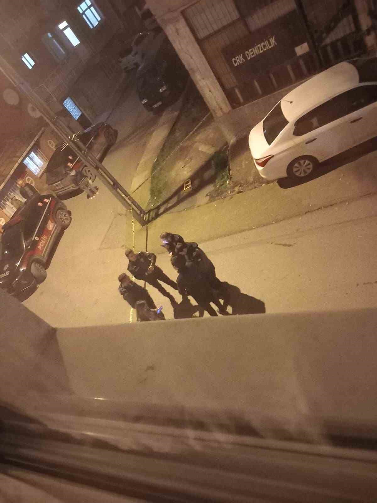 Pendik’te eski eş dehşeti: 4 çocuk annesi kadın öldürüldü
