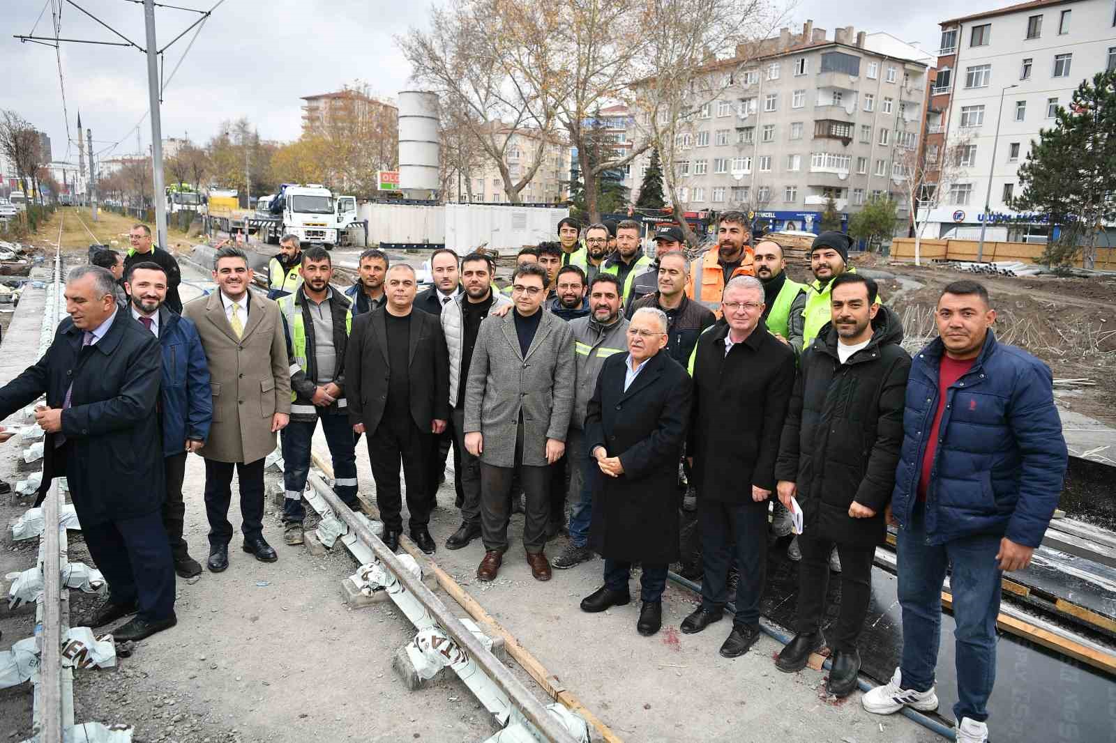 Başkan B&uuml;y&uuml;kkılı&ccedil;: "Osman Kavuncu - DSİ Kavşağı&rsquo;nda tramvay hattı hizmete giriyor"
