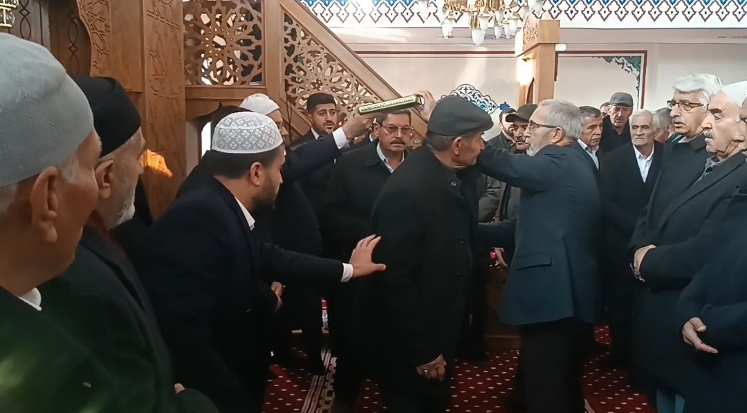 Özalp’de iki aile arasındaki 16 yıllık kan davasında barış sağlandı
