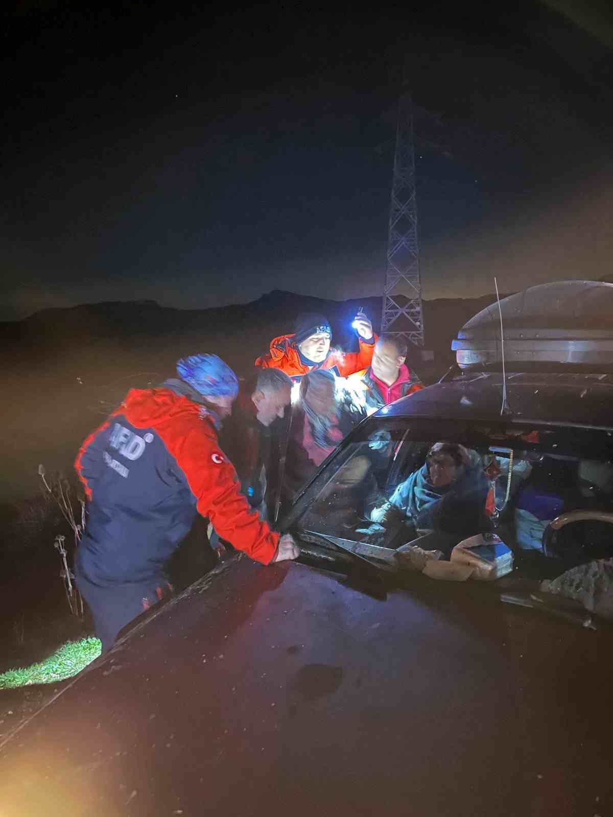 Yaylada kaybolduktan saatler sonra bulunmuşlardı: O anlar cep telefonu kamerasına yansıdı