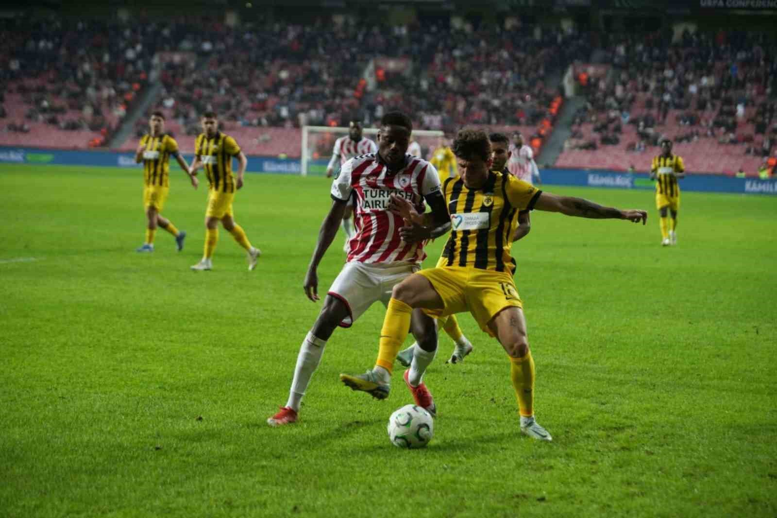 UEFA Konferans Ligi: Samsunspor: 1 - AEK Atina: 2 (Maç sonucu)
