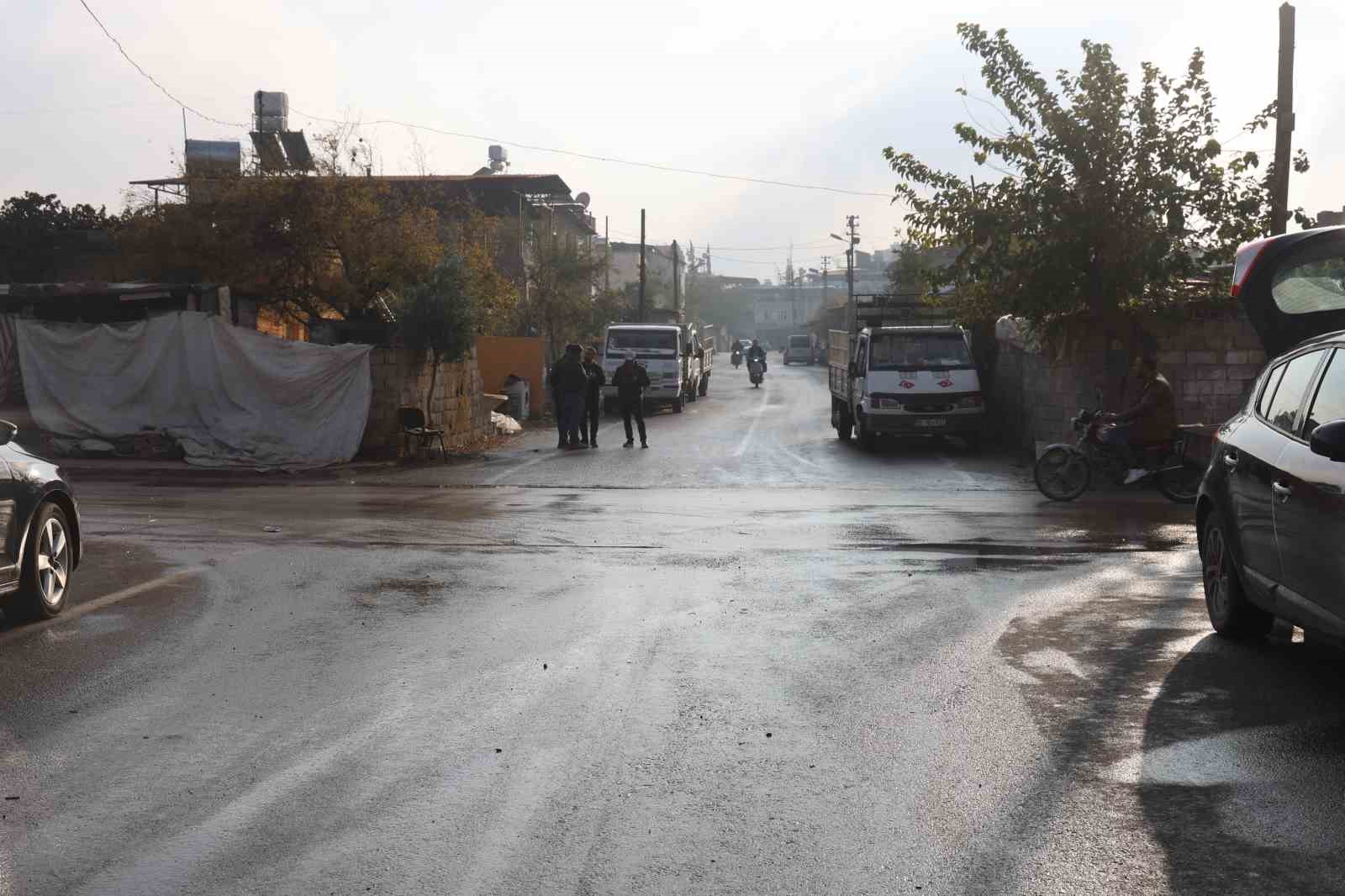 Otomobille motosiklet çarpıştı: 1 yaralı