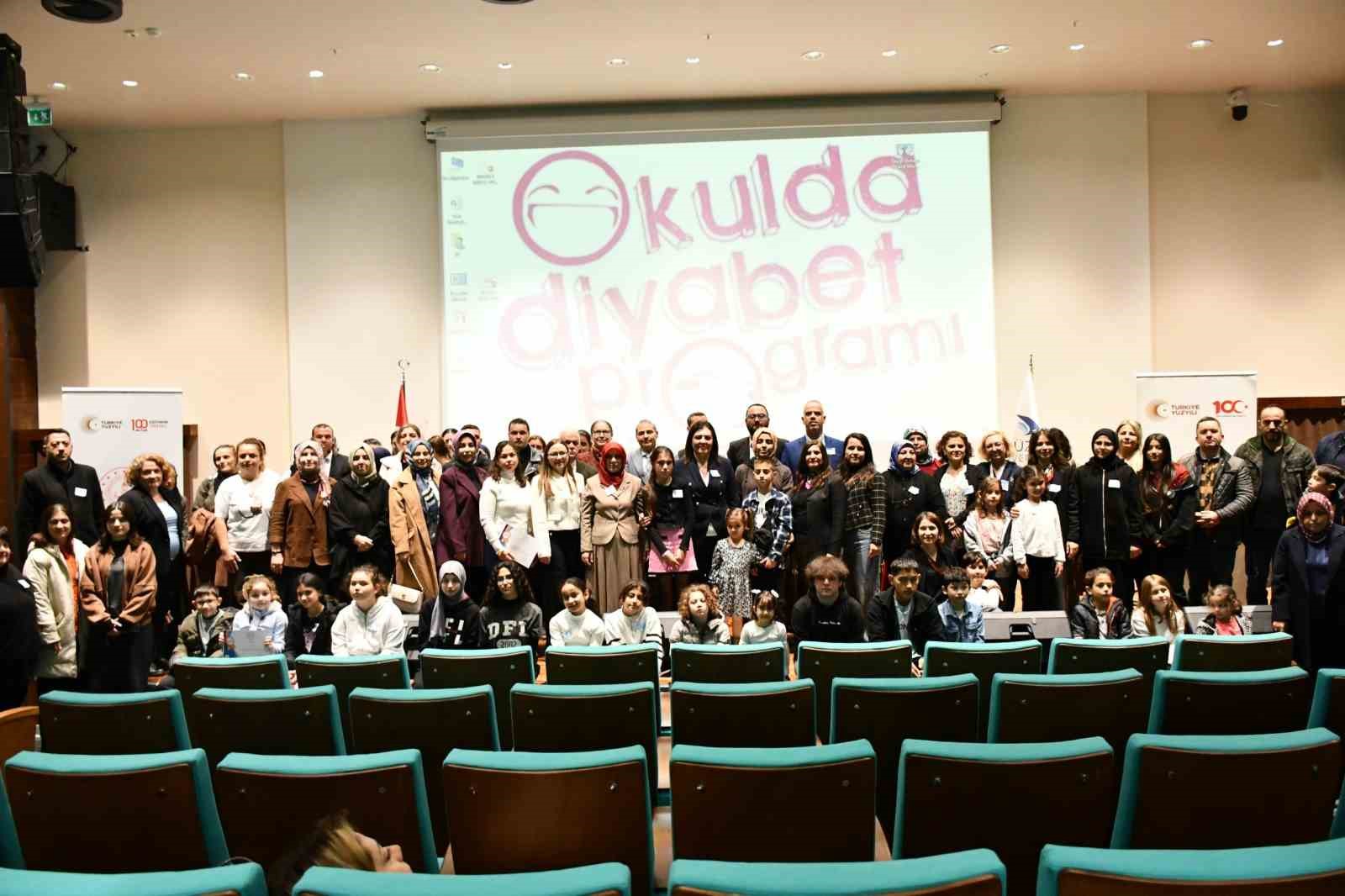 Okulda diyabet konferansı düzenlendi