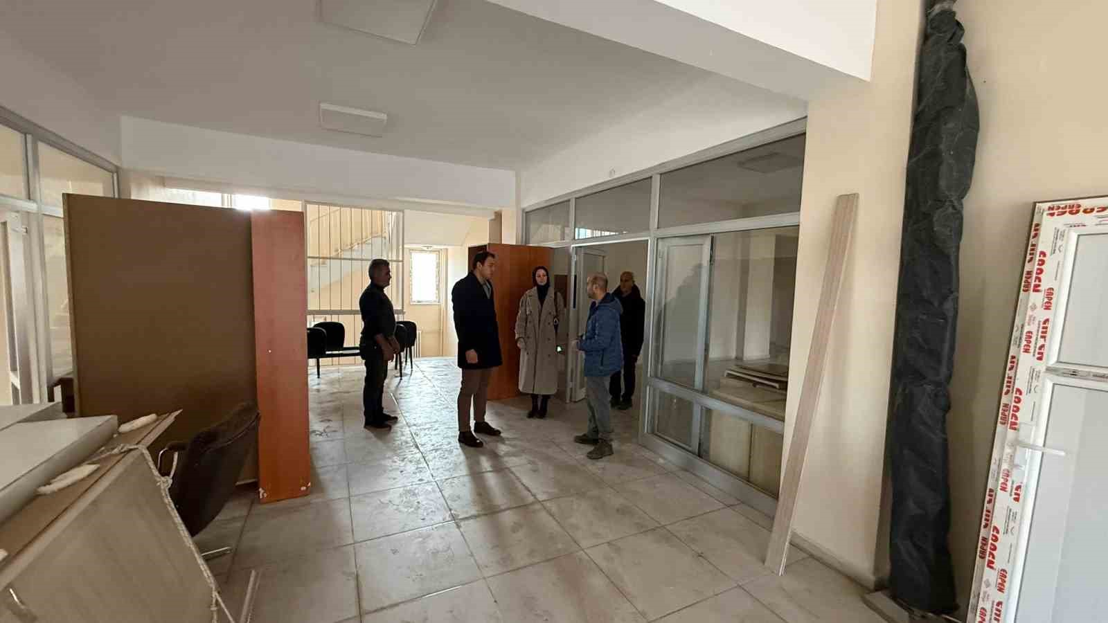 Yapımı devam eden Aydıntepe İlçe Halk Kütüphanesi’nde sona gelindi
