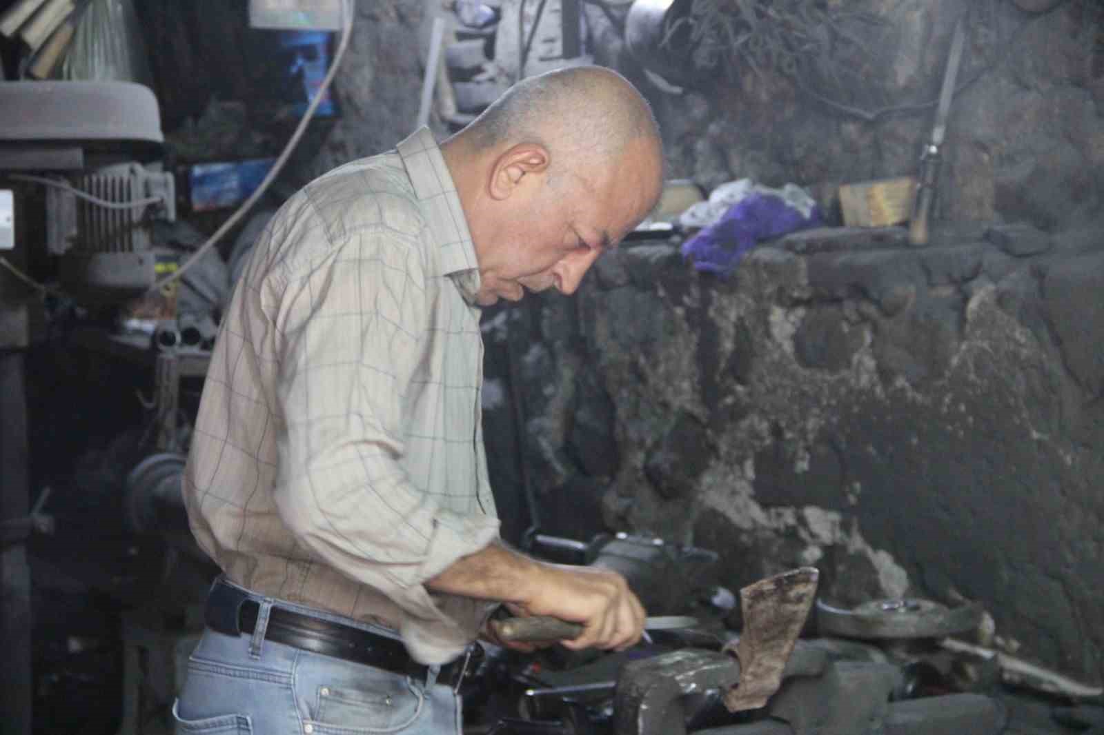 2 asırdır aynı ailenin sürdürdüğü meslek, yok olma tehlikesi ile karşı karşıya