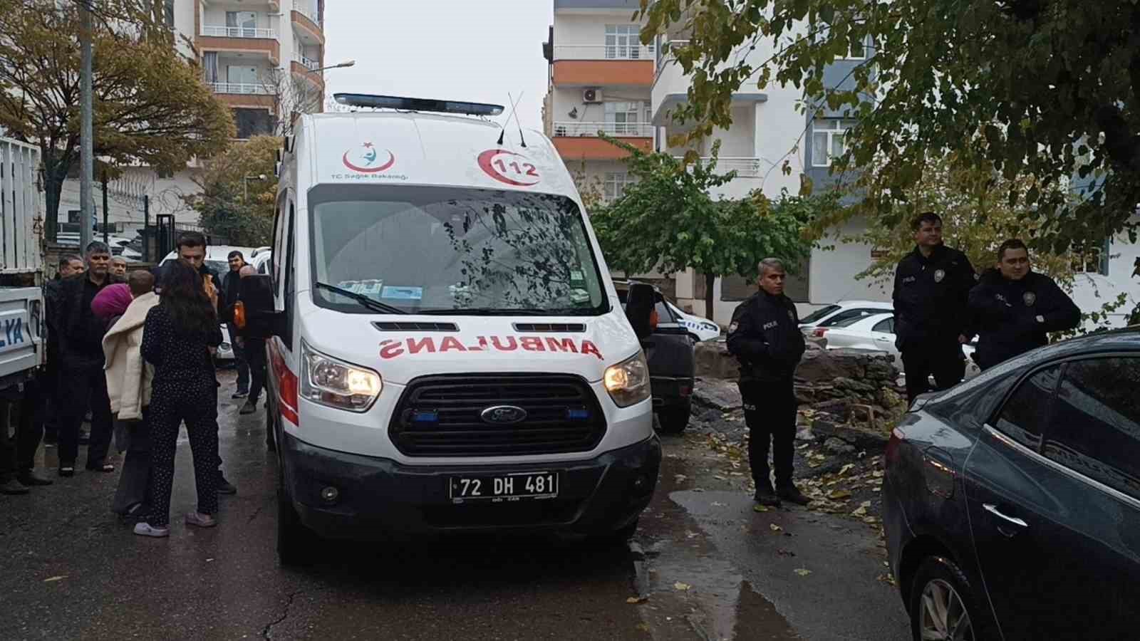 Batman’da evde çıkan yangında 1 kişi dumandan etkilendi