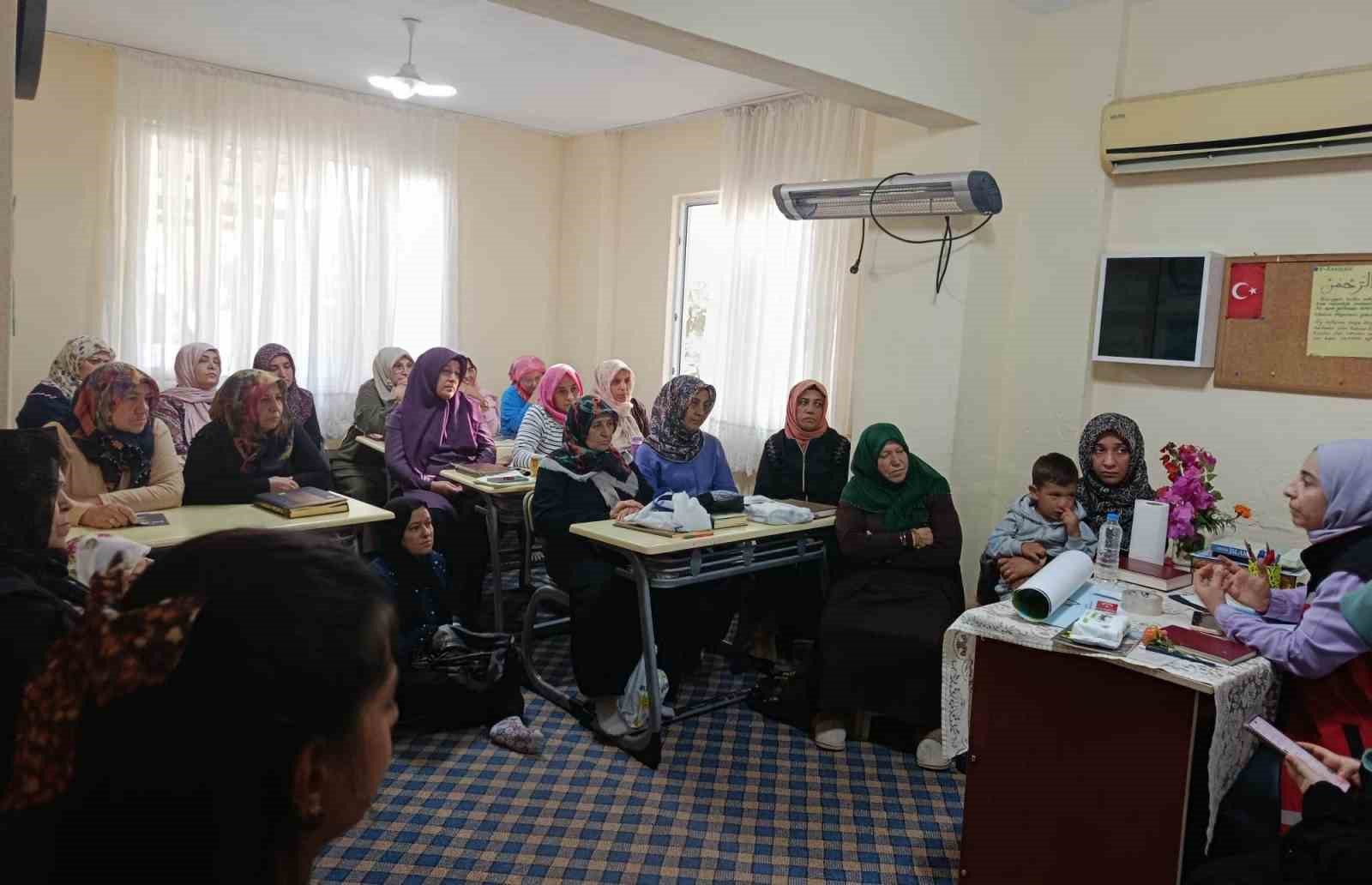 Anamur’da ’Değerleriyle Güçlü Ailem’ projesi devam ediyor
