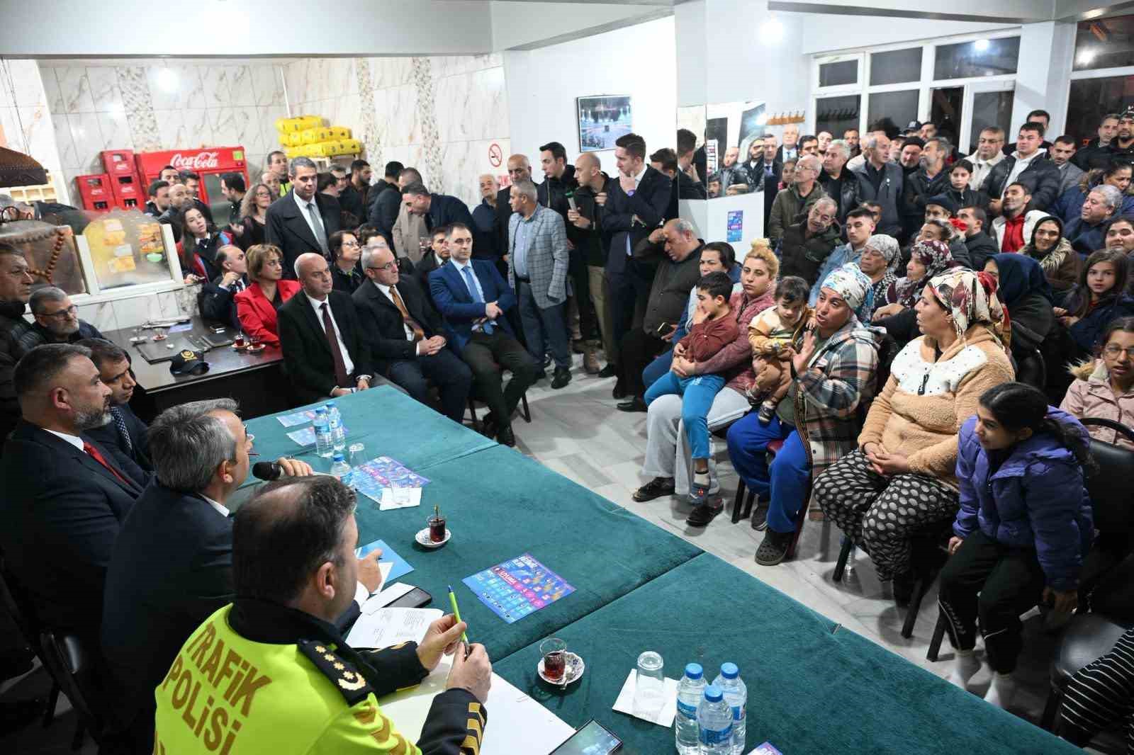 Edirne Valisi Sezer’den çocuklar eşofman, yaşlı kadın tekerlekli sandalye istedi