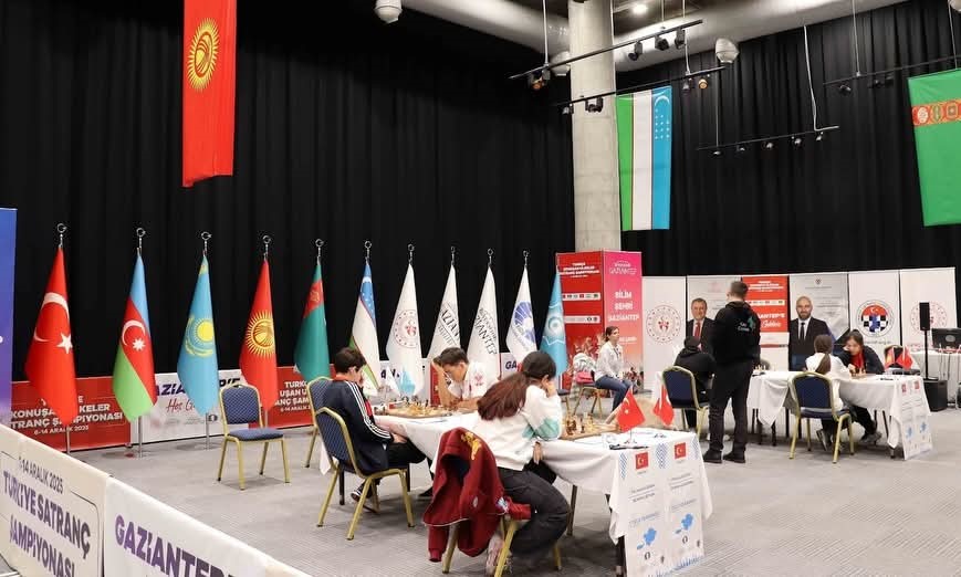 Gaziantep’te satranç tarihine geçen çifte şampiyona heyecanı sürüyor
