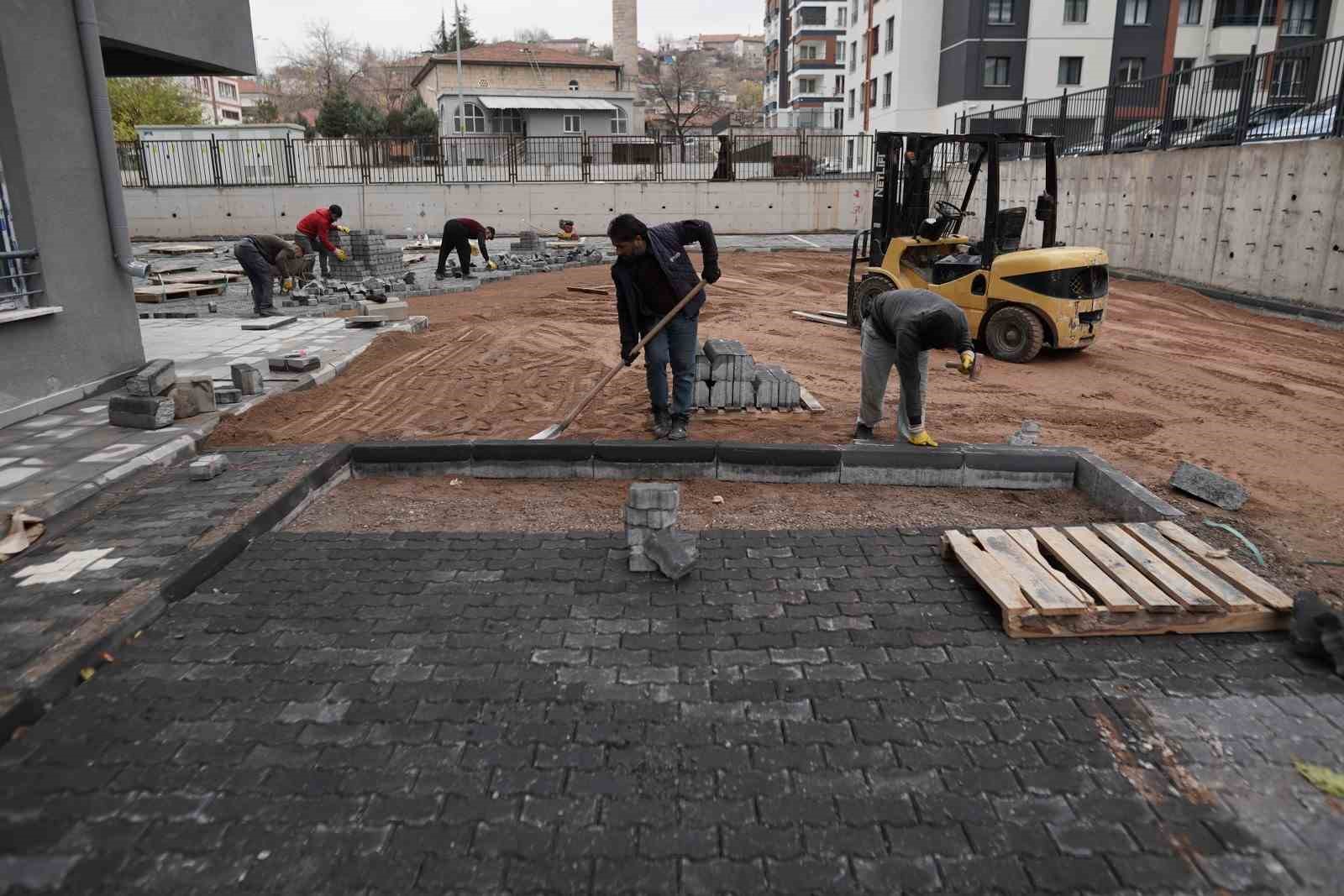 Melikgazi’de yaşam alanları modern görünüme kavuşuyor