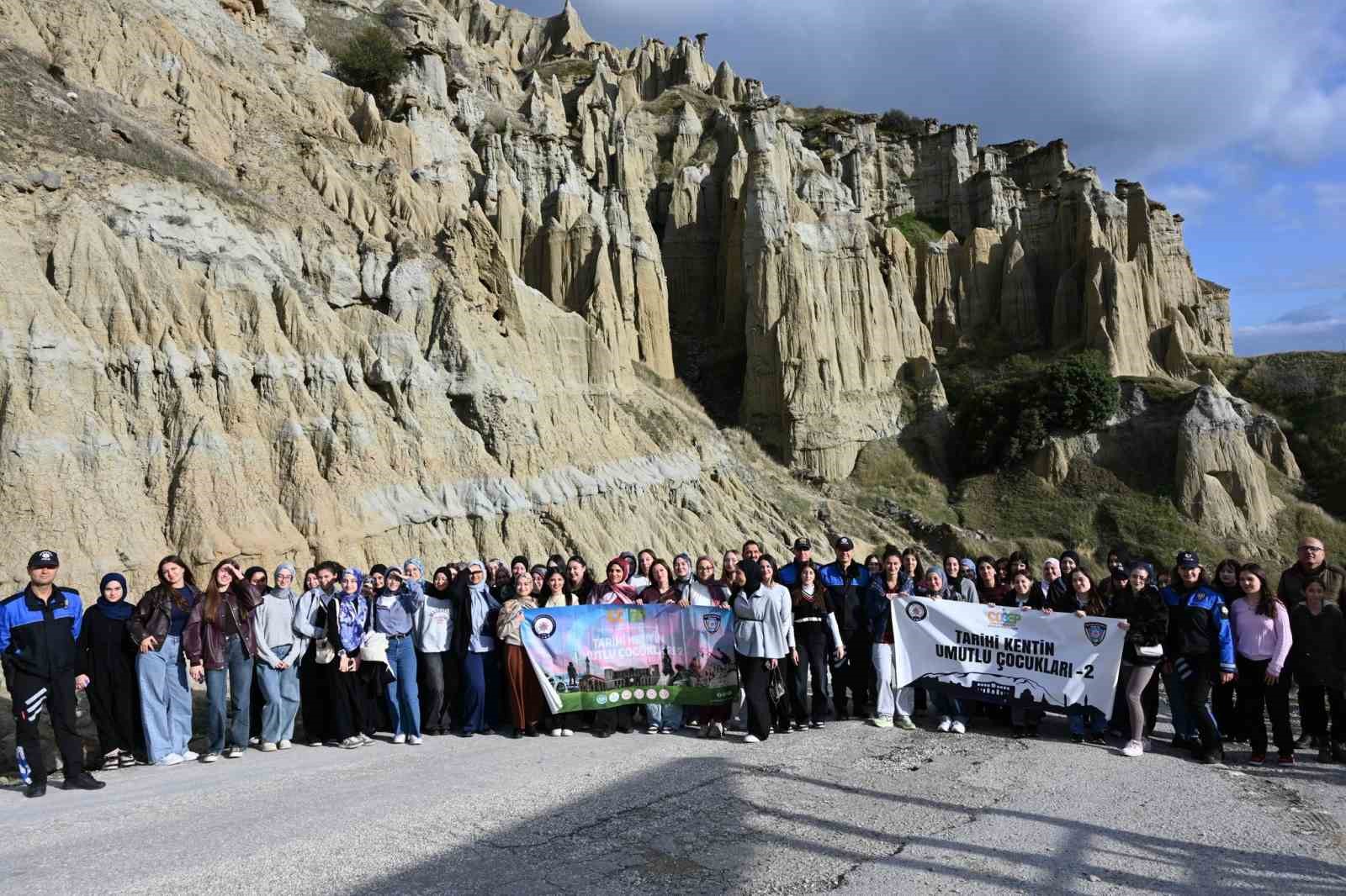 ‘Tarihi Kentin Umutlu Çocukları’ Kula-Salihli UNESCO Jeoparkı’nda buluştu
