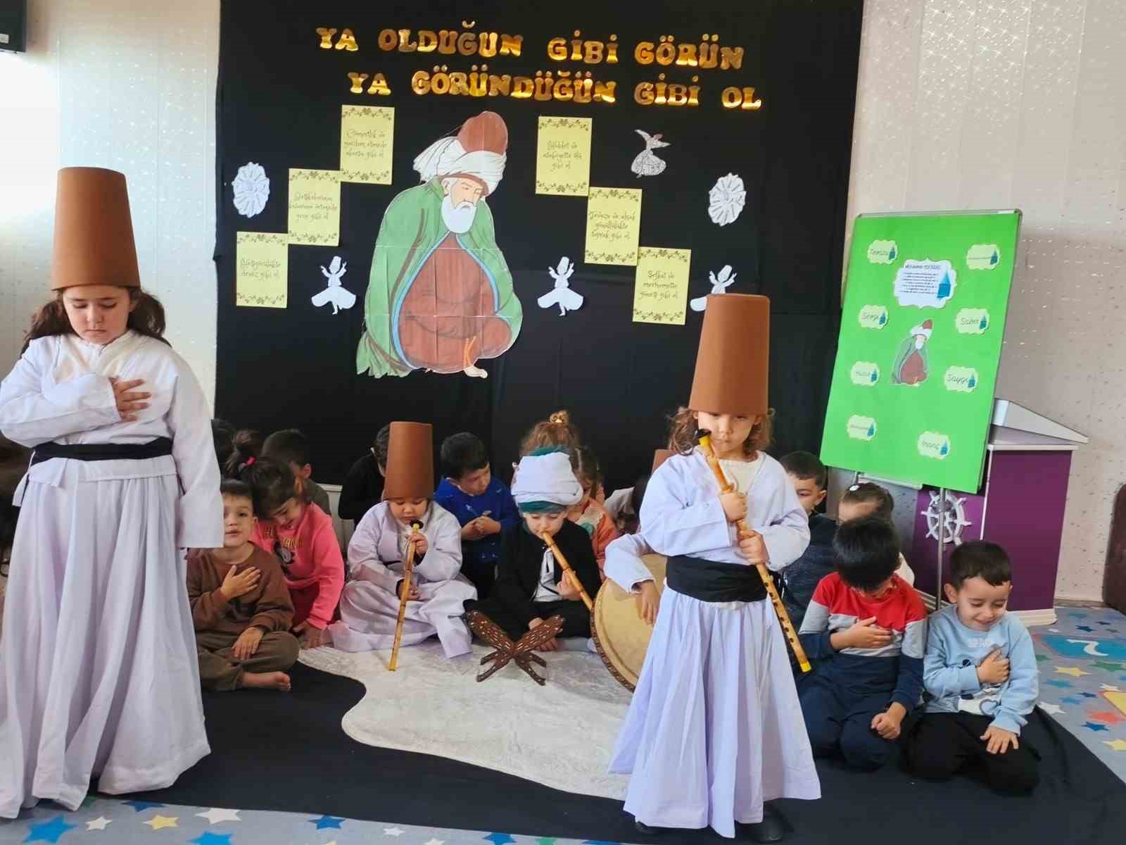 Anamurlu minikler Mevlana’yı andı