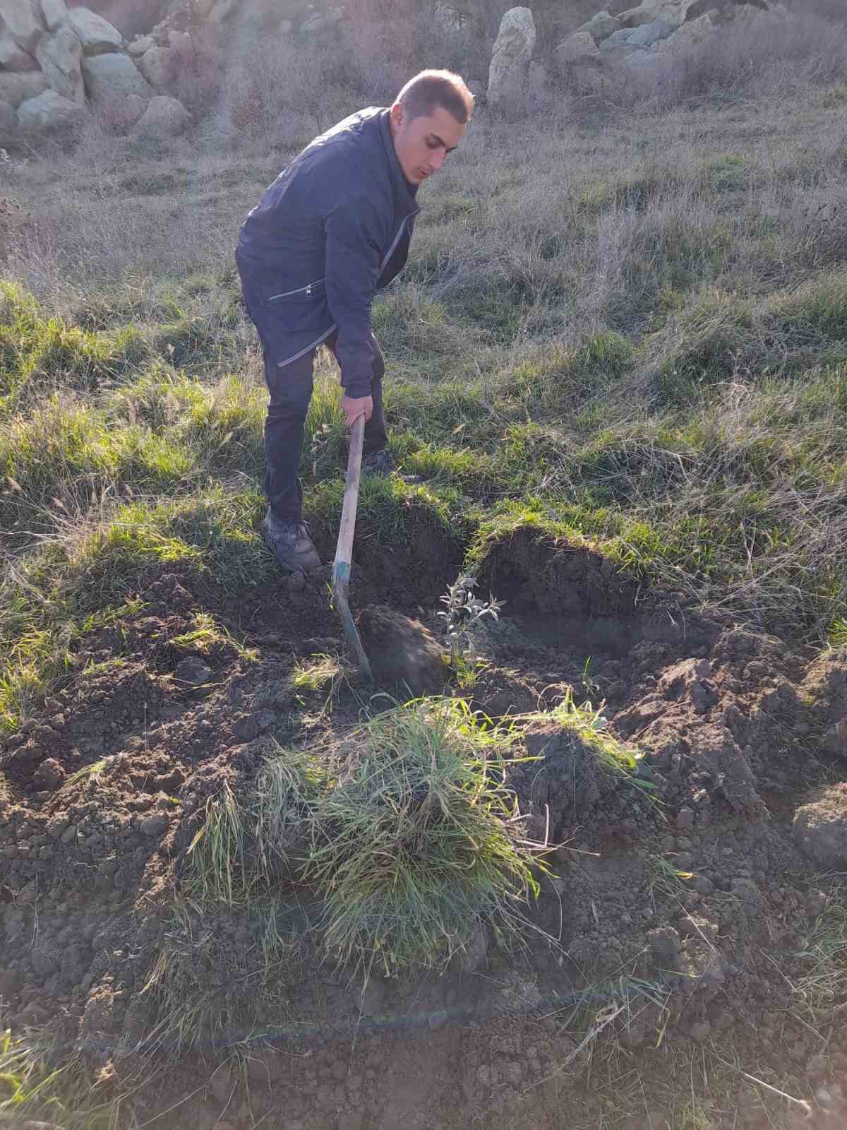 Demirci’de atıl araziler tarıma kazandırılıyor