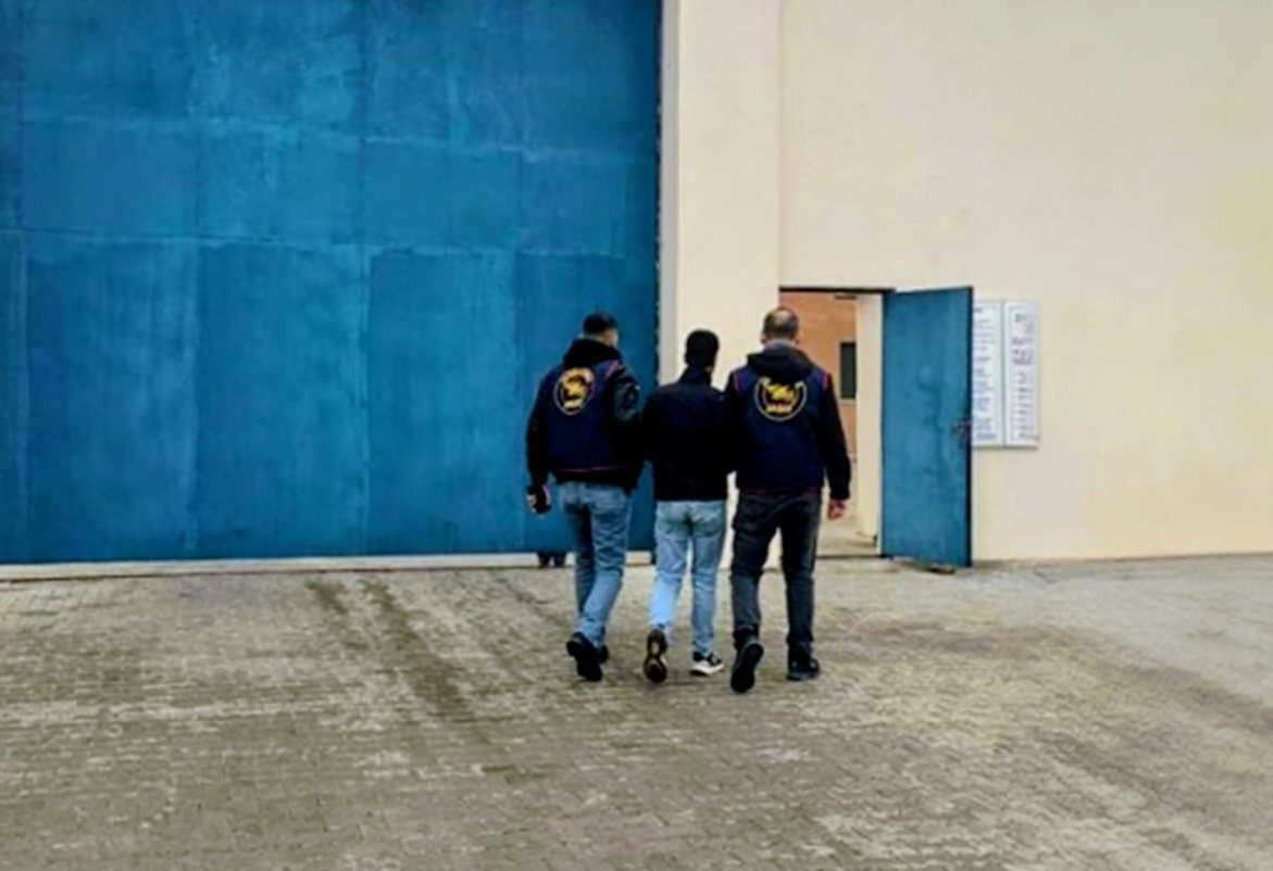 Su&ccedil;lular jandarmadan ka&ccedil;amıyor
