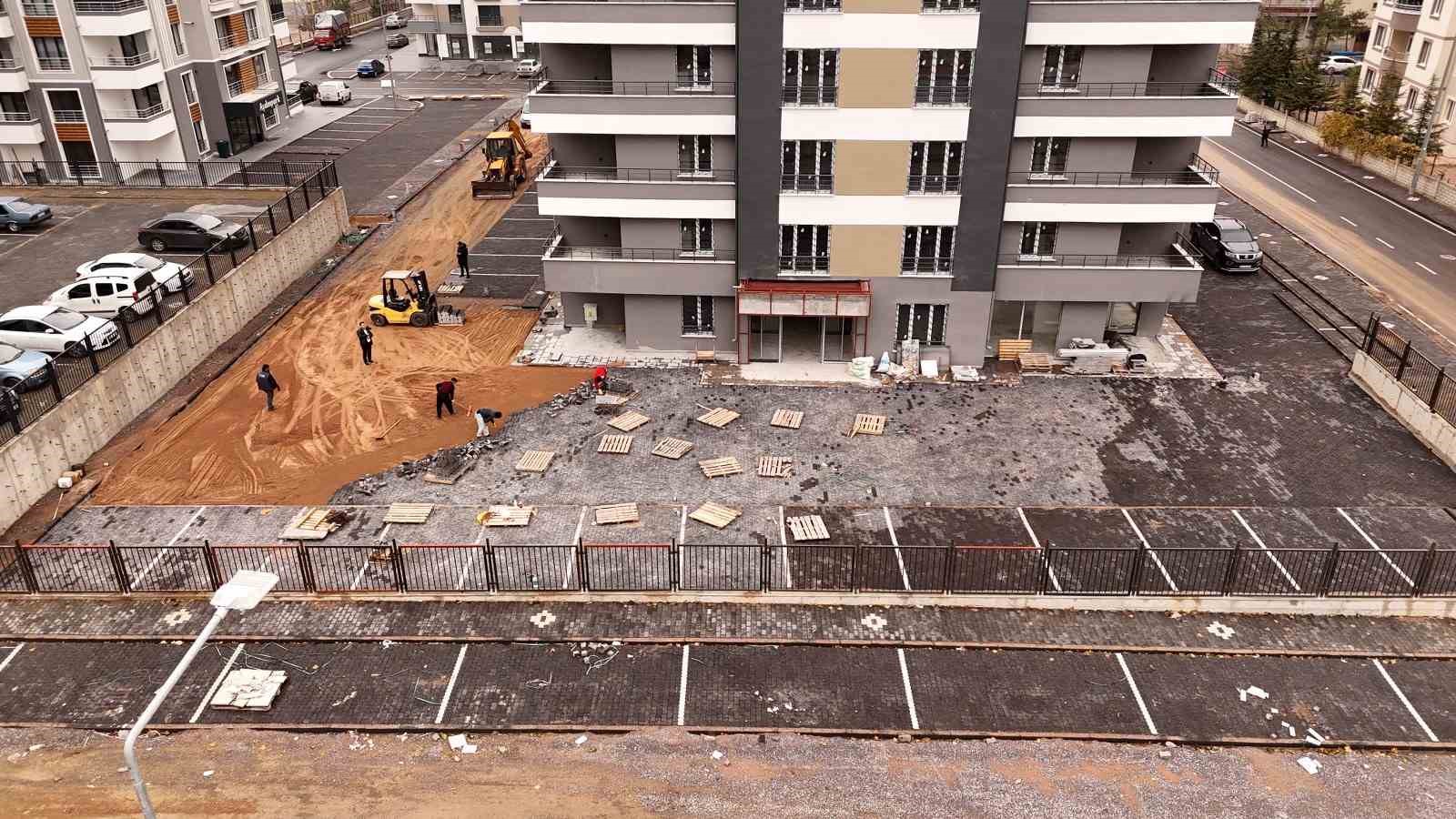Melikgazi’de yaşam alanları modern görünüme kavuşuyor