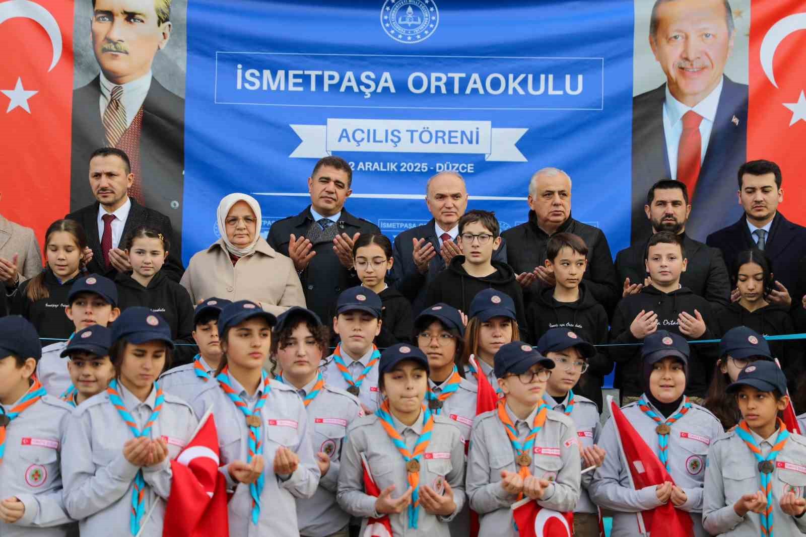 "D&uuml;zce eğitim &ouml;ğretimde otobana &ccedil;ıkacak"
