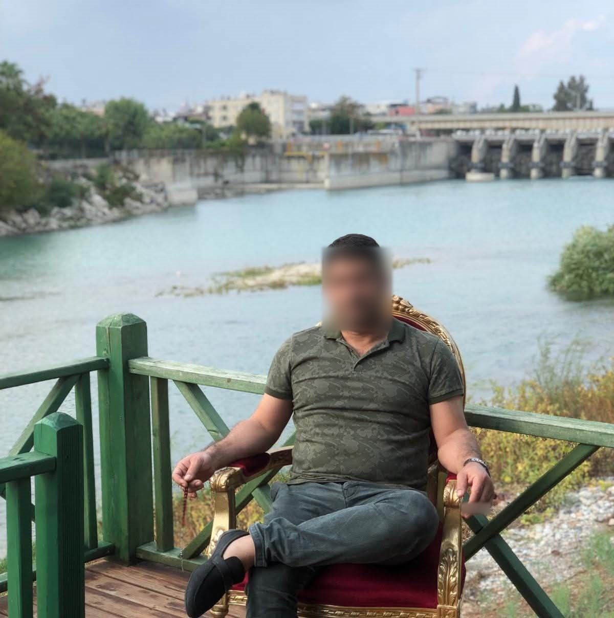 Adana’da torbacı olduğu öne sürülen şahıs canlı yayında intihar etti