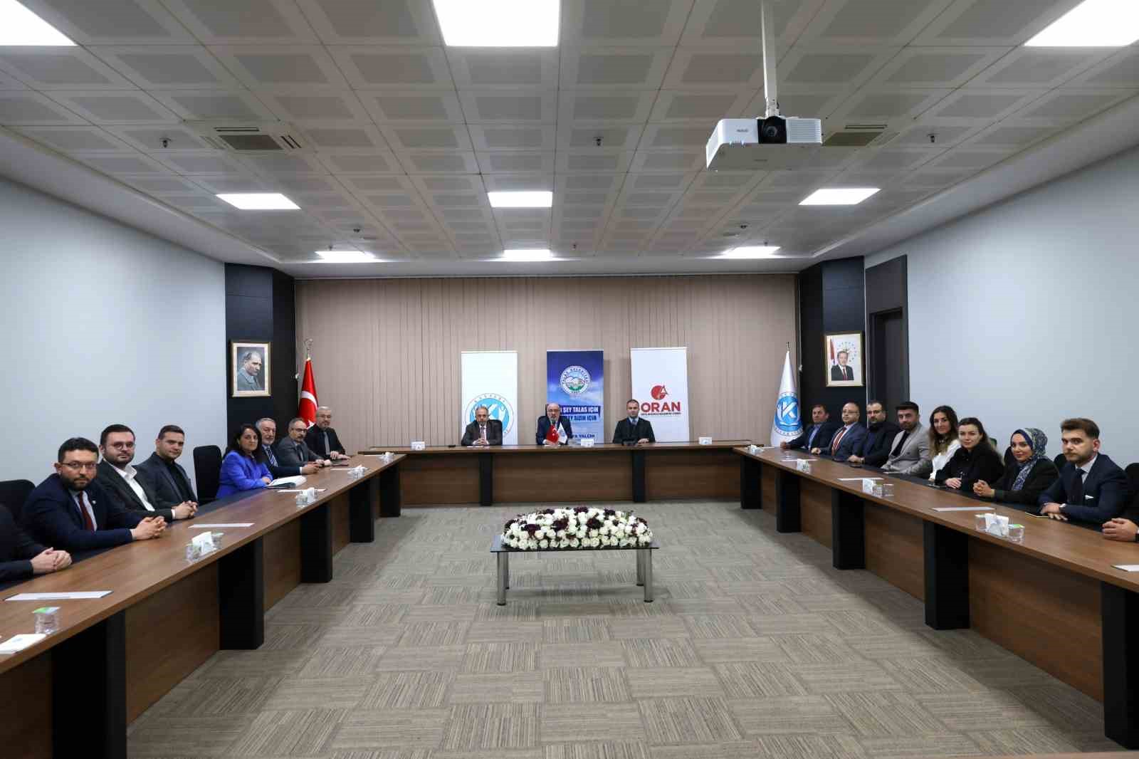 Dijital G&ouml;rselleştirme ve Tasarım Ara&ccedil;ları Eğitimi tamamlandı
