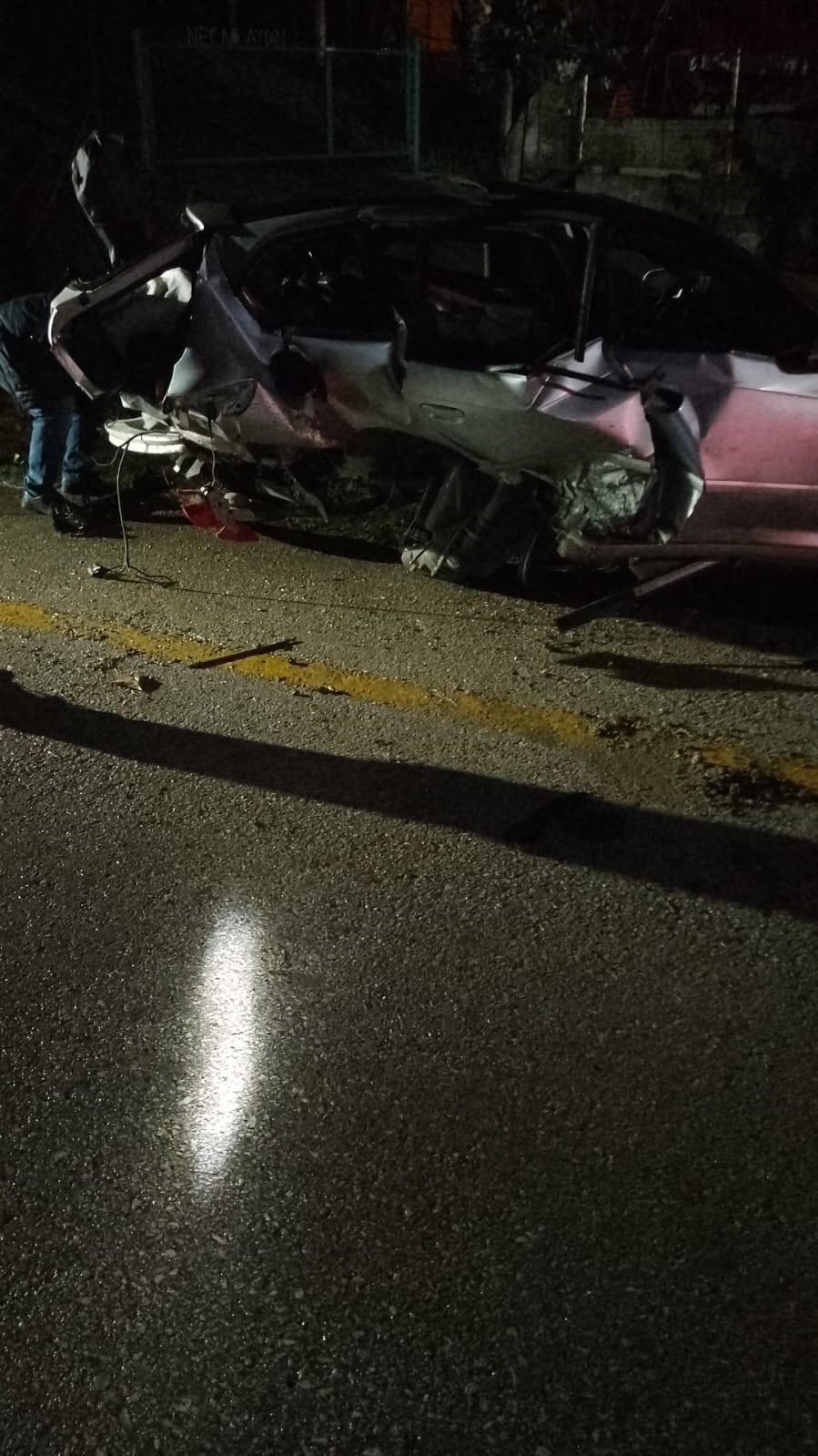 Şarampole yuvarlanan otomobildeki kadın hayatını kaybetti