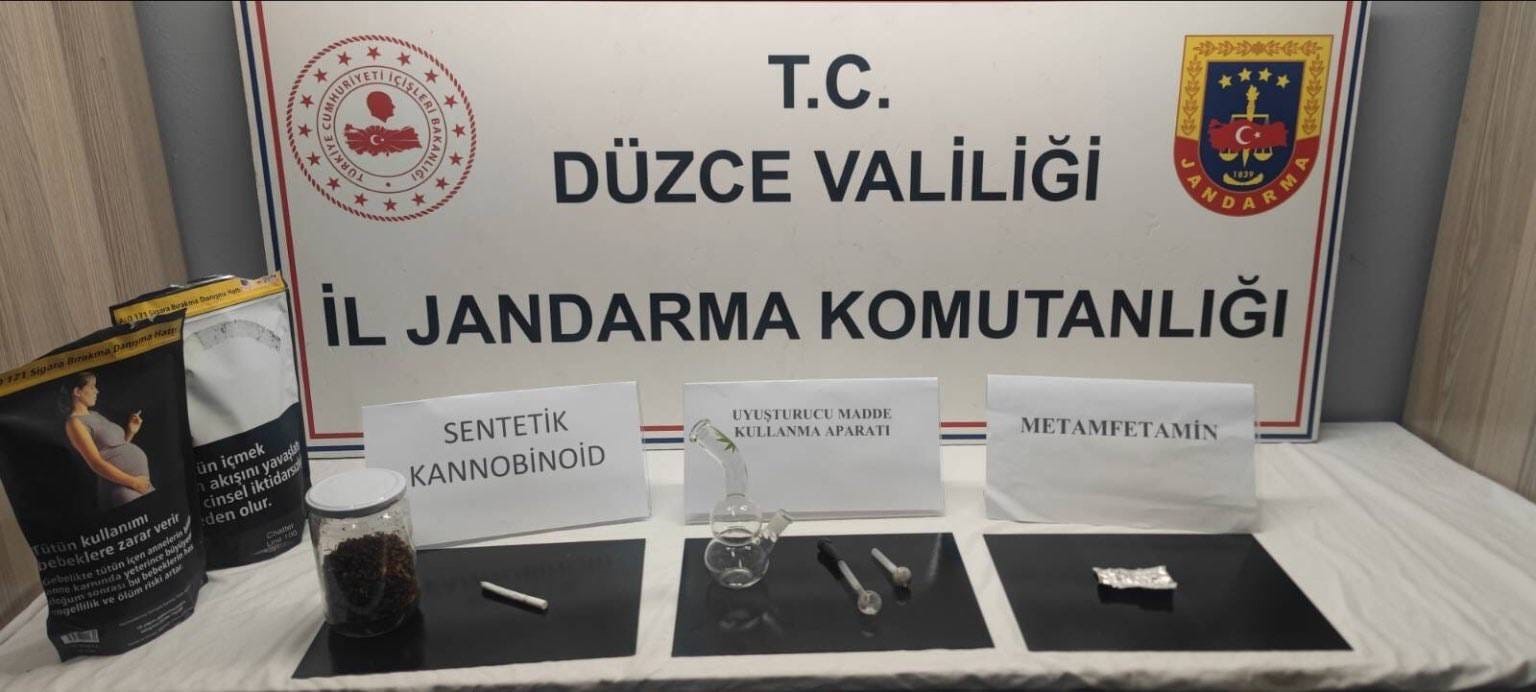 Jandarma devriye sırasında yakaladı, üzerinden uyuşturucu çıktı
