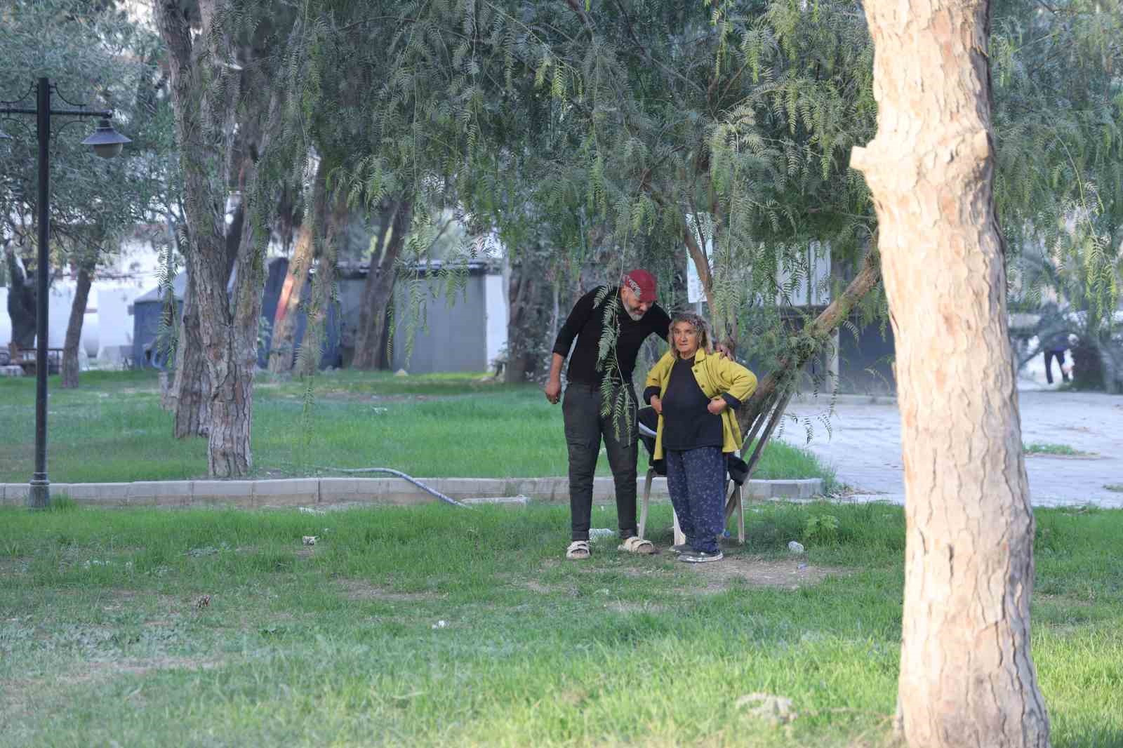 Sorunları son bulsun diye başladığı alkol 5 yılda hayatını karattı, şimdiyse gençlerden tek isteği alkol tüketmemeleri