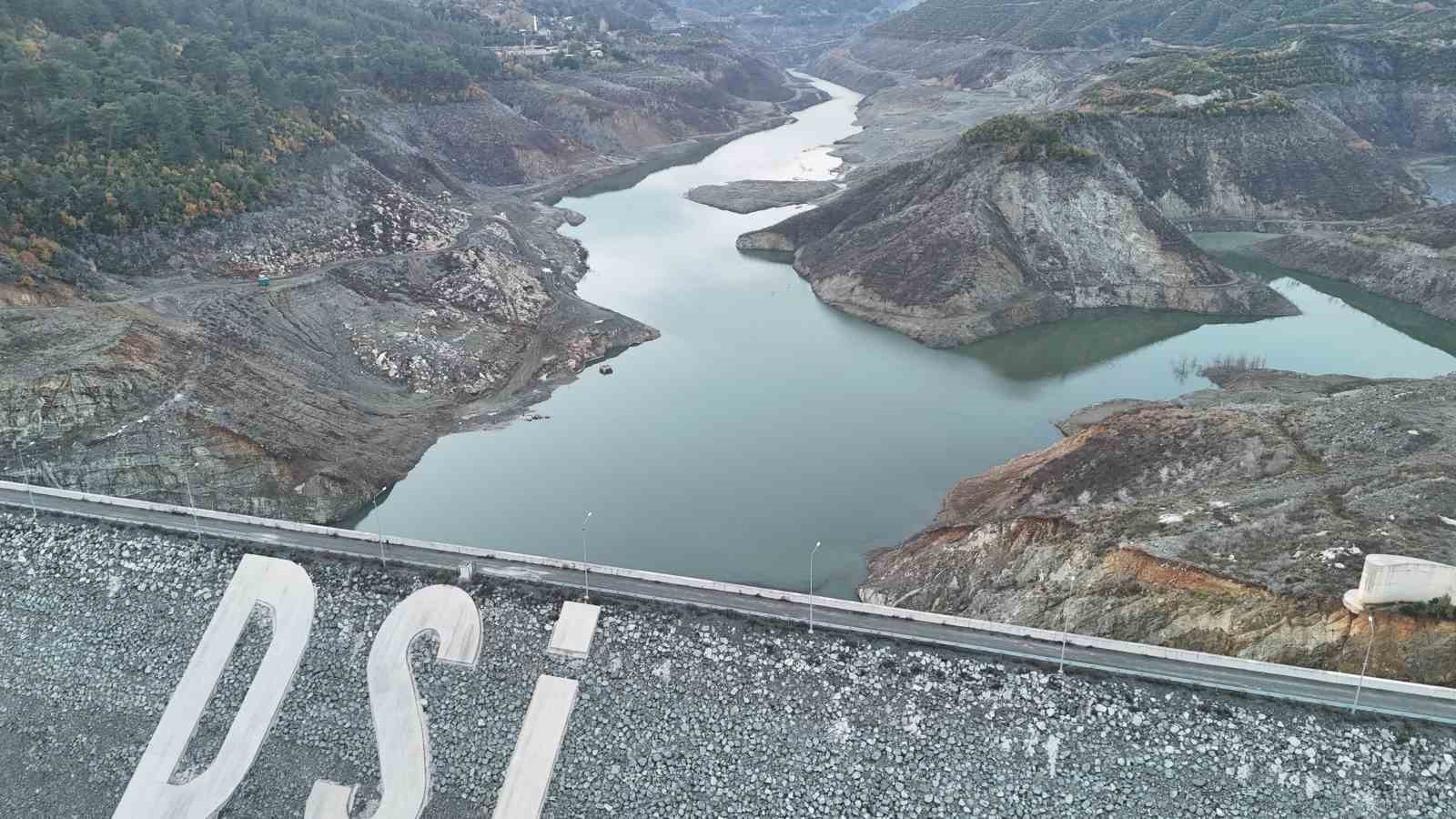 Karaçay barajının su seviyesinin yüzde 6’ya düştüğü Hatay’da 230 sondaj vuruldu