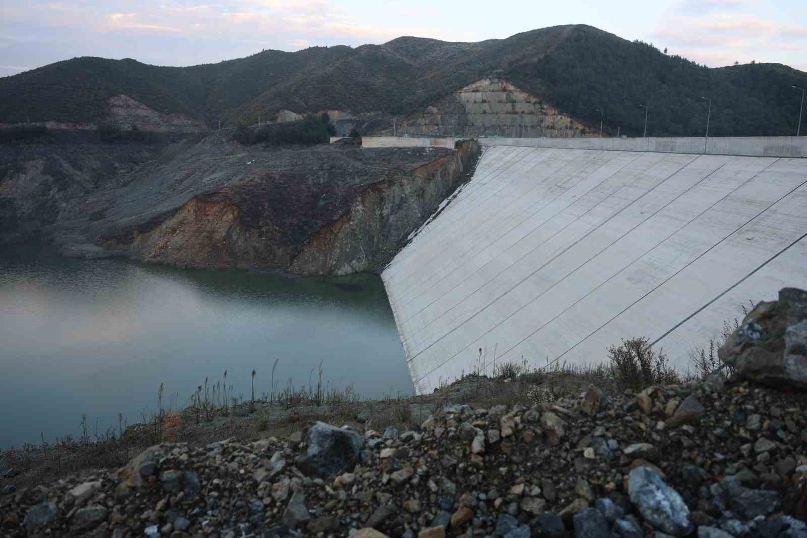 Karaçay barajının su seviyesinin yüzde 6’ya düştüğü Hatay’da 230 sondaj vuruldu