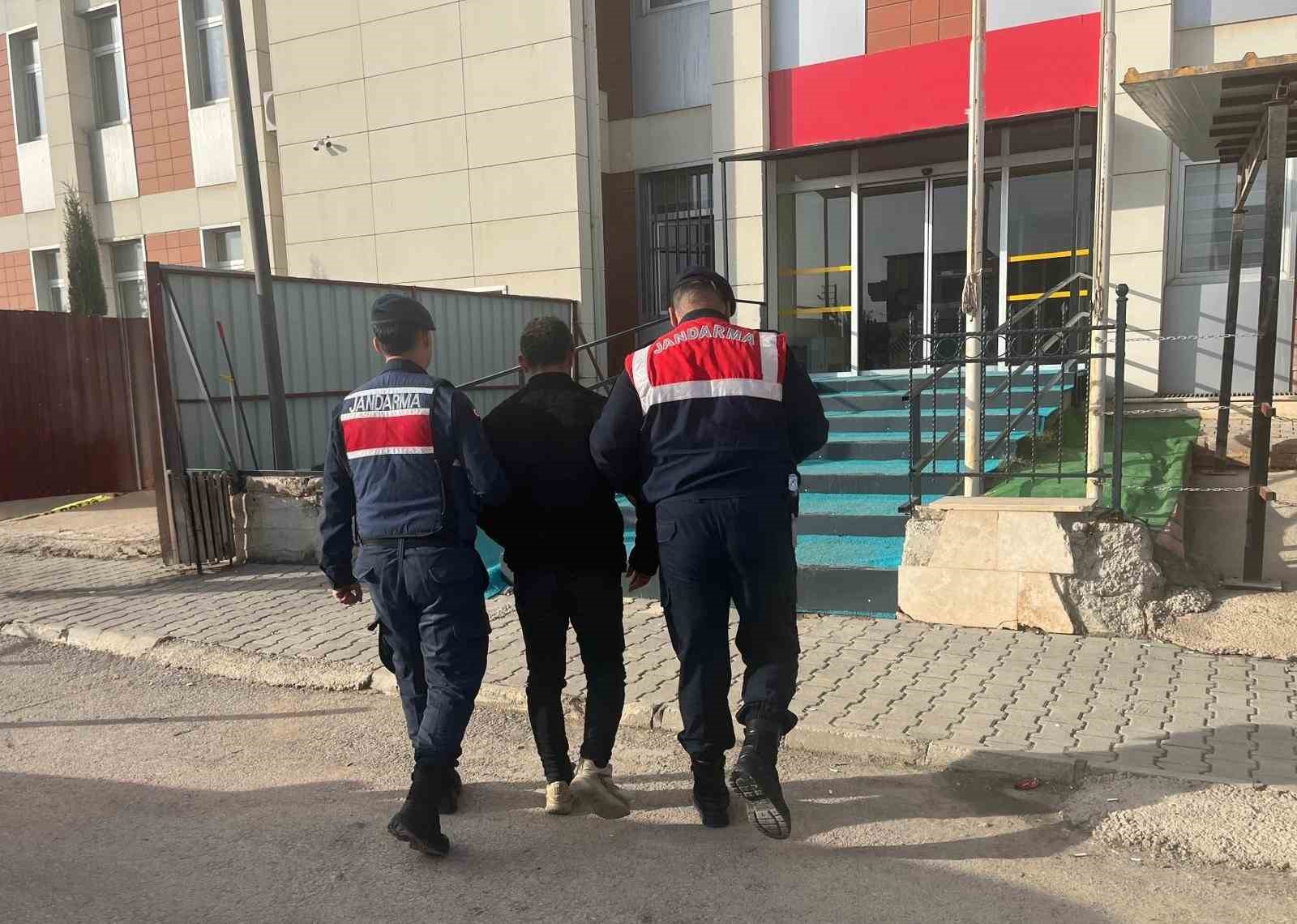 Gaziantep’te 37 düzensiz göçmen yakalandı: 2 organizatör tutuklandı