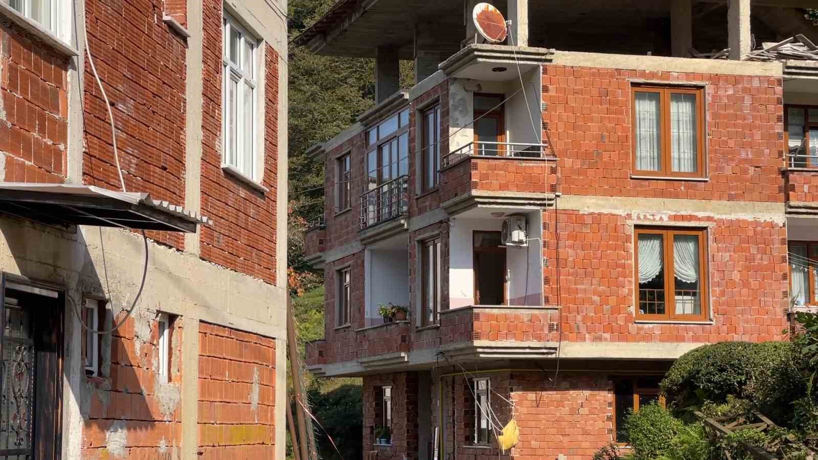 Karadeniz’de tuğlalı yapılar hem göze hem de cebe zarar
