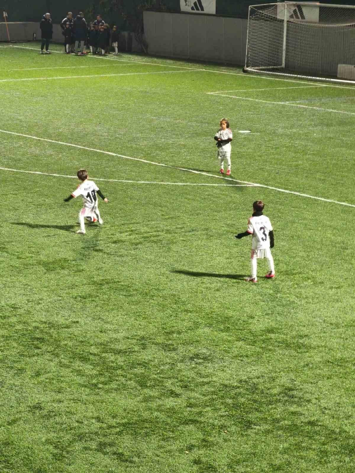 Bilecikli minik yetenek Ömer Ergen, Beşiktaş altyapısına seçildi