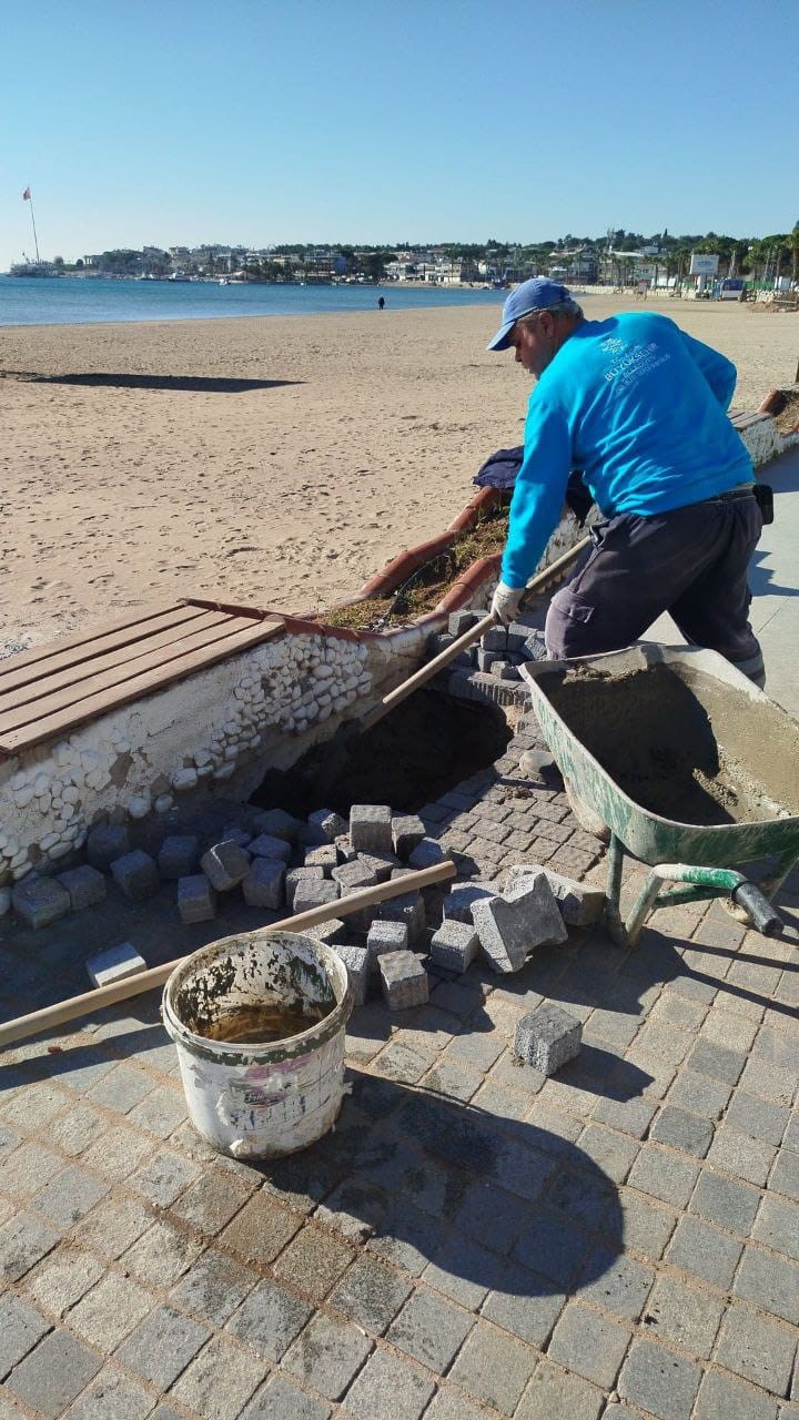 Büyükşehir, 17 ilçede çalışmalarını sürdürüyor