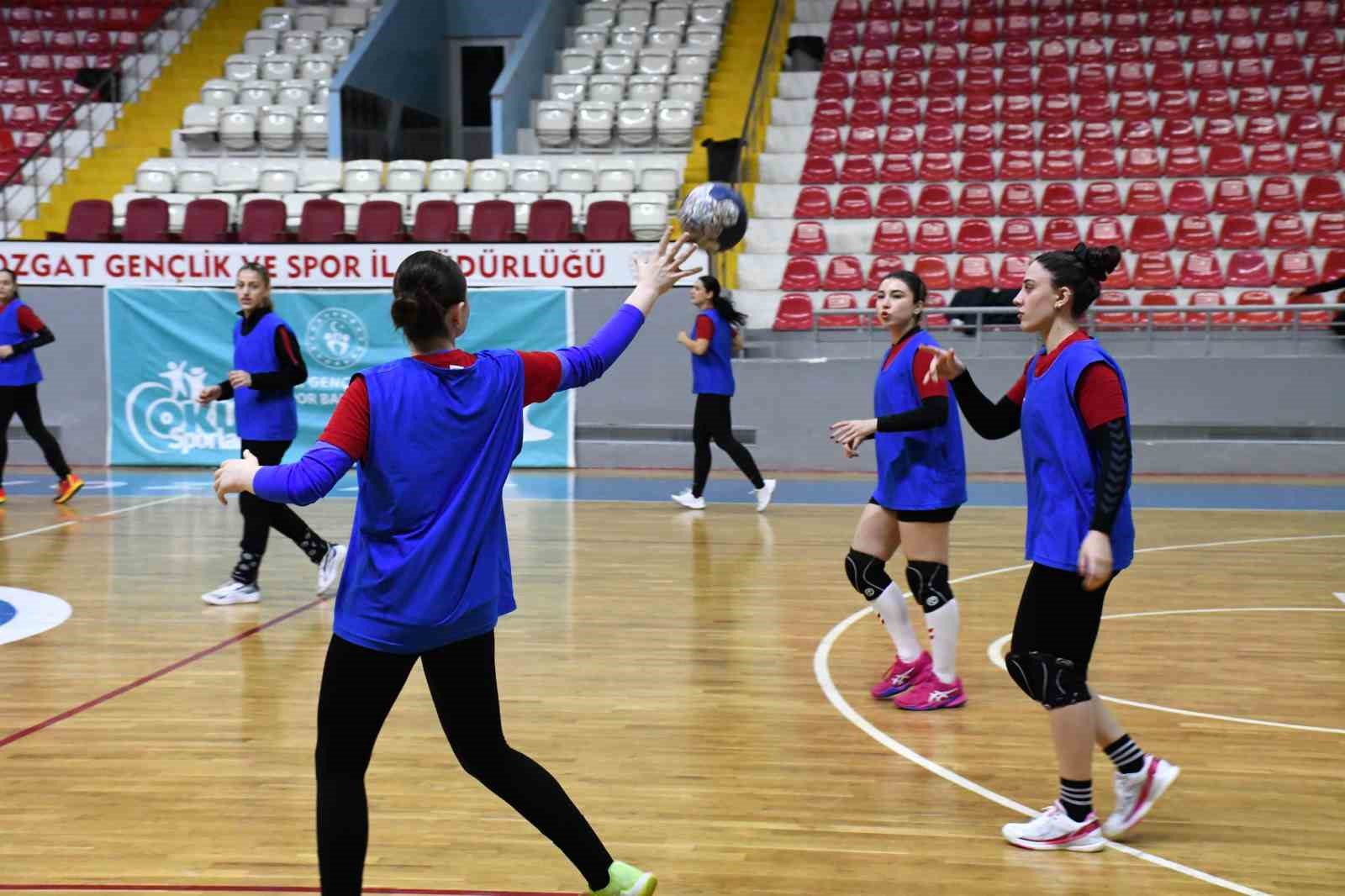 Yozgat’ın namağlup lideri Süper Lig hedefini sürdürüyor