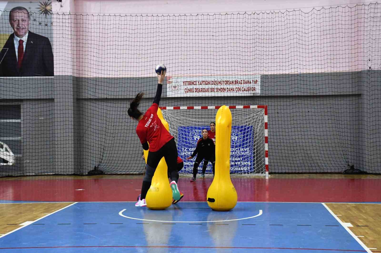 Yozgat’ın namağlup lideri Süper Lig hedefini sürdürüyor