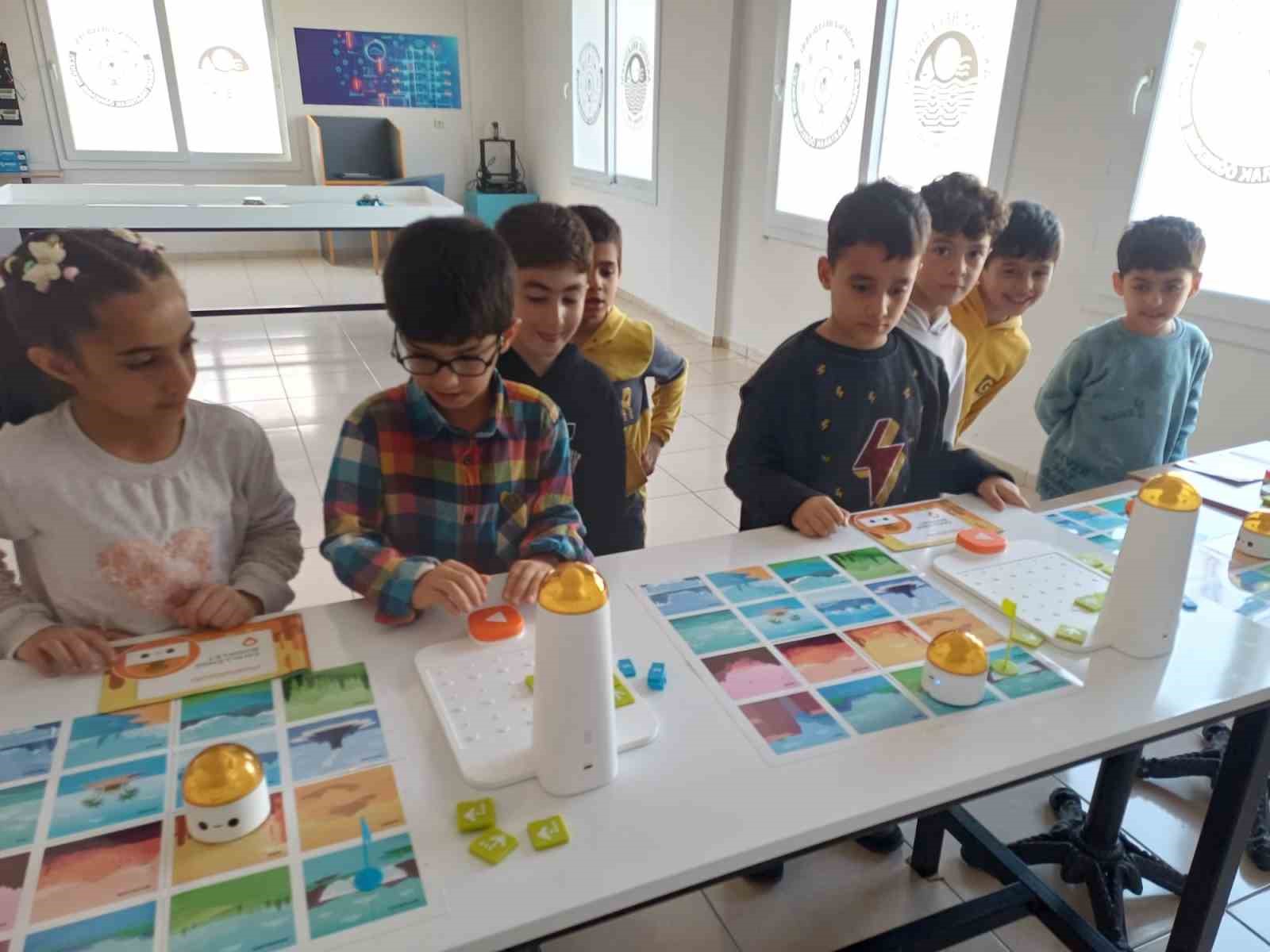 Yaparak Yaşayarak Öğrenme Merkezi çocukları geleceğe hazırlıyor