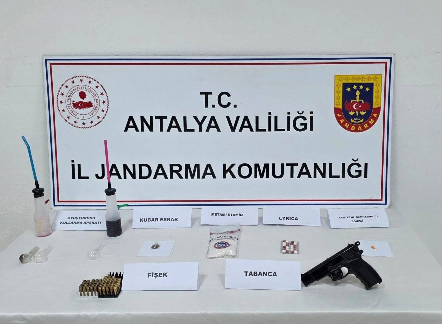 Antalya’da uyuşturucu operasyonu