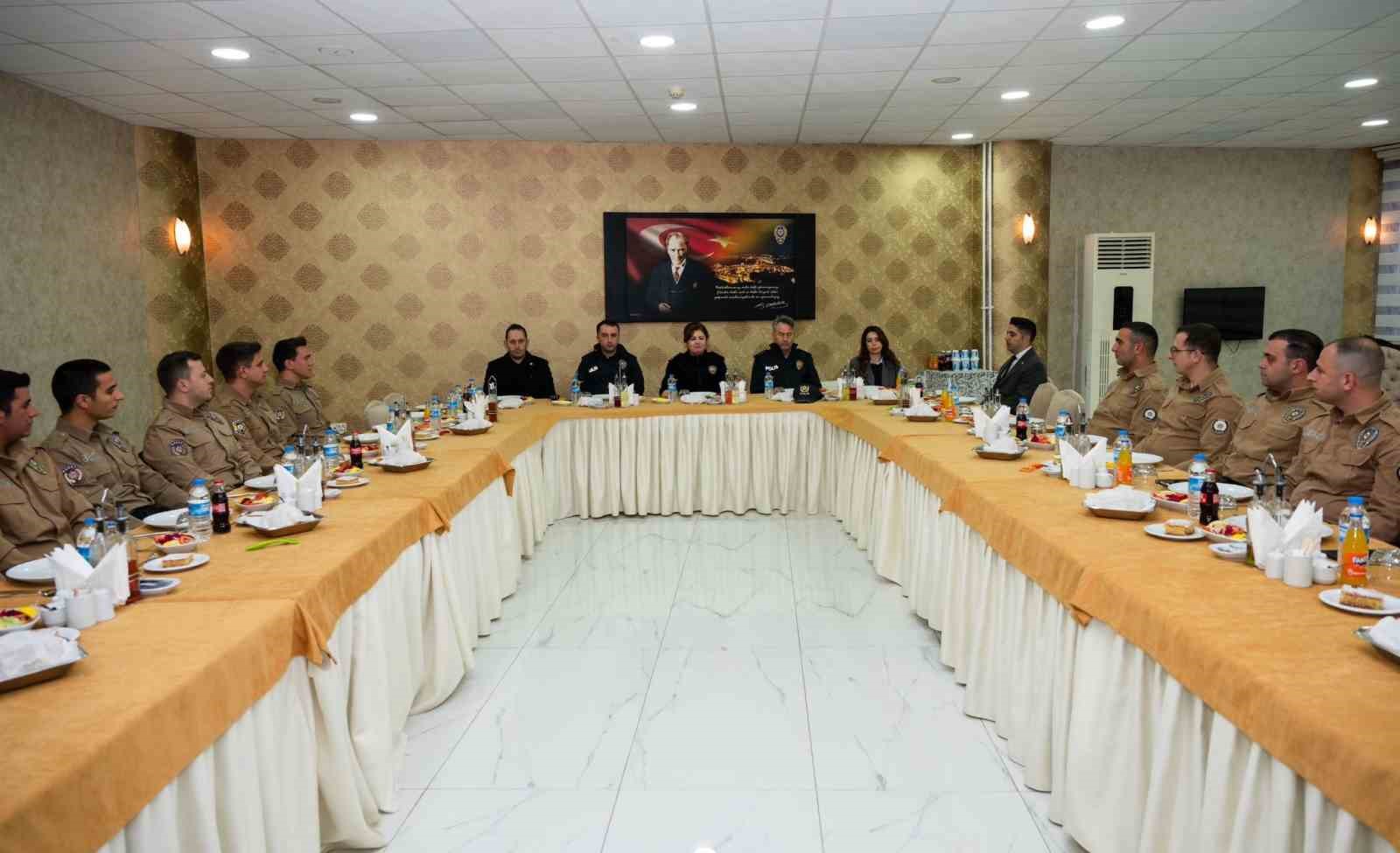 Sinop’ta bekçilerle kent güvenliği değerlendirildi