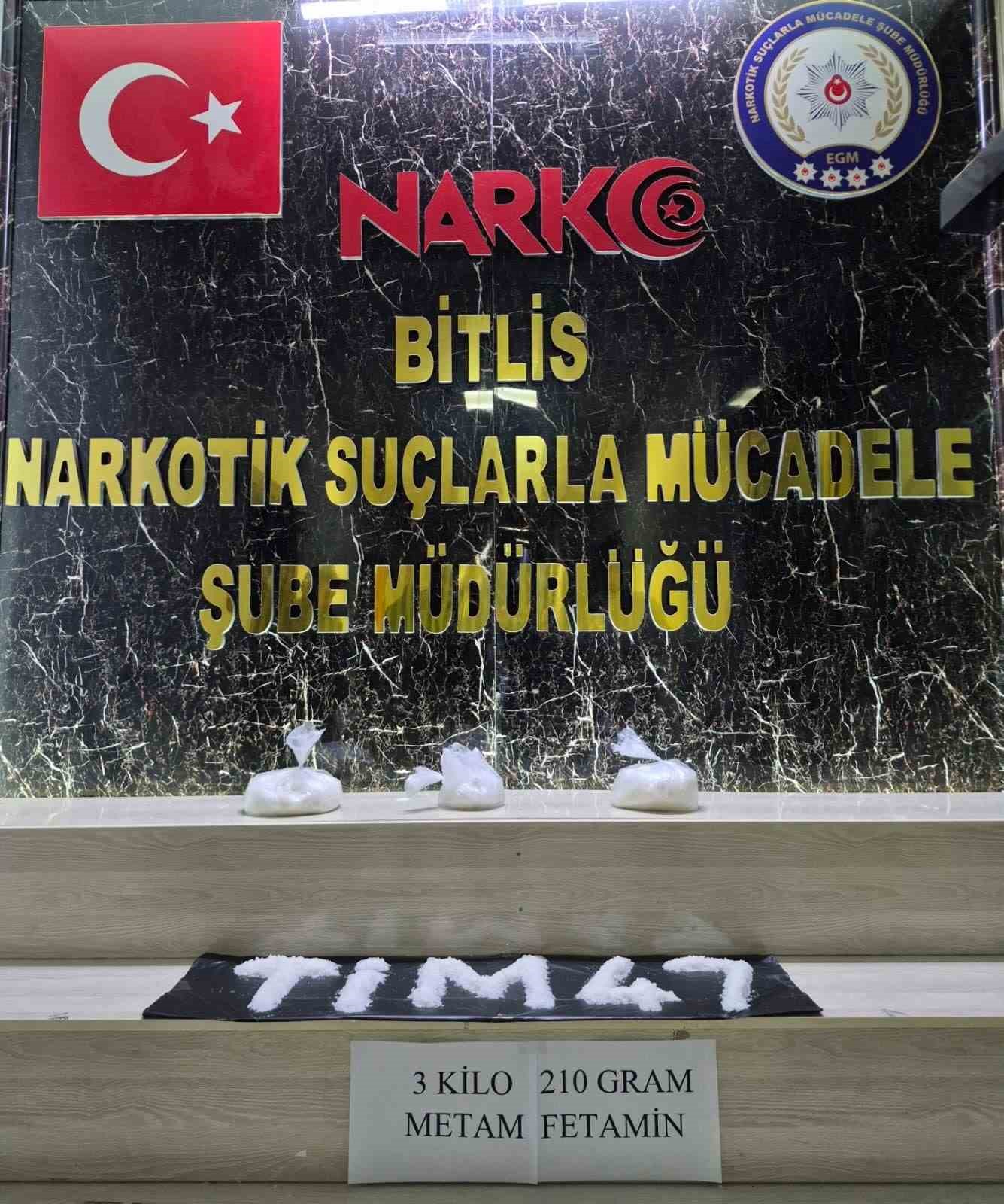 Bitlis’te 3 kilo 210 gram metamfetamin ele geçirildi