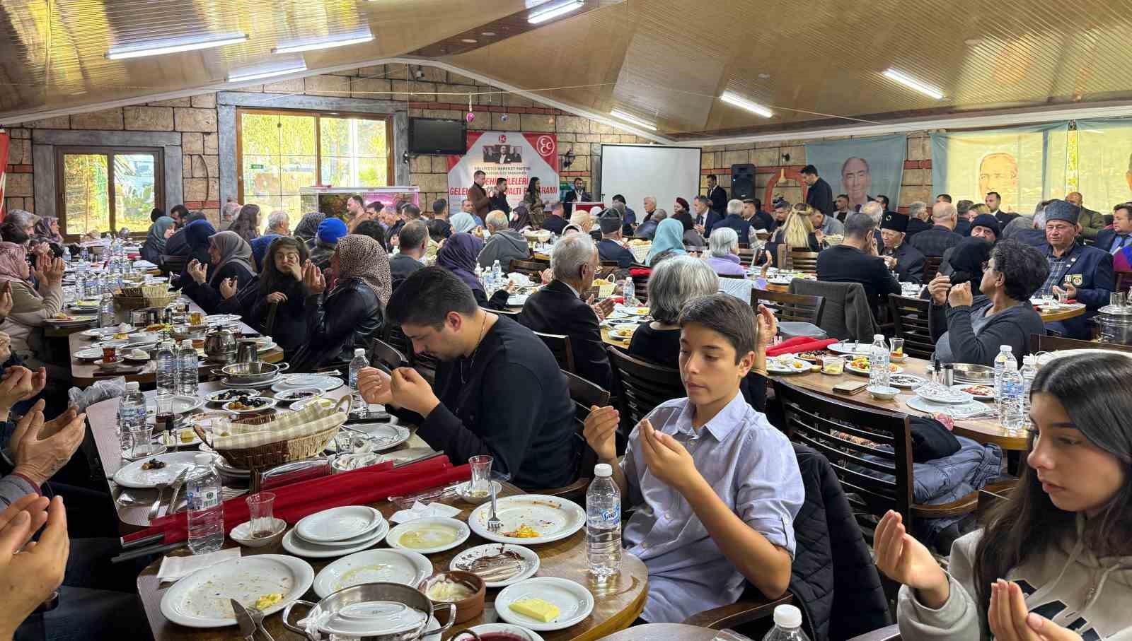 MHP Kemalpaşa, şehit aileleri ve gazilerle buluştu